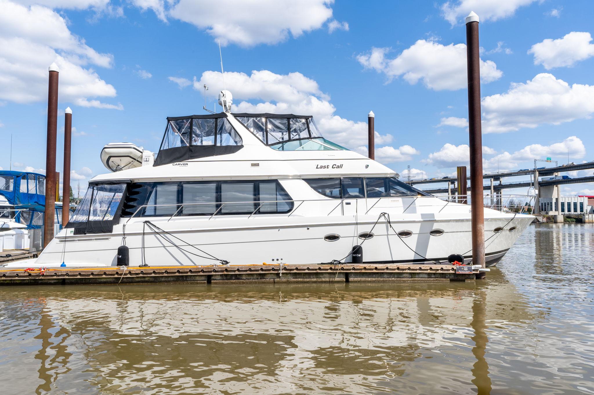 59 foot carver yacht