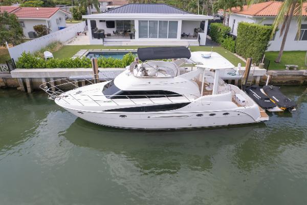 Photo of 2007 Meridian 48'
