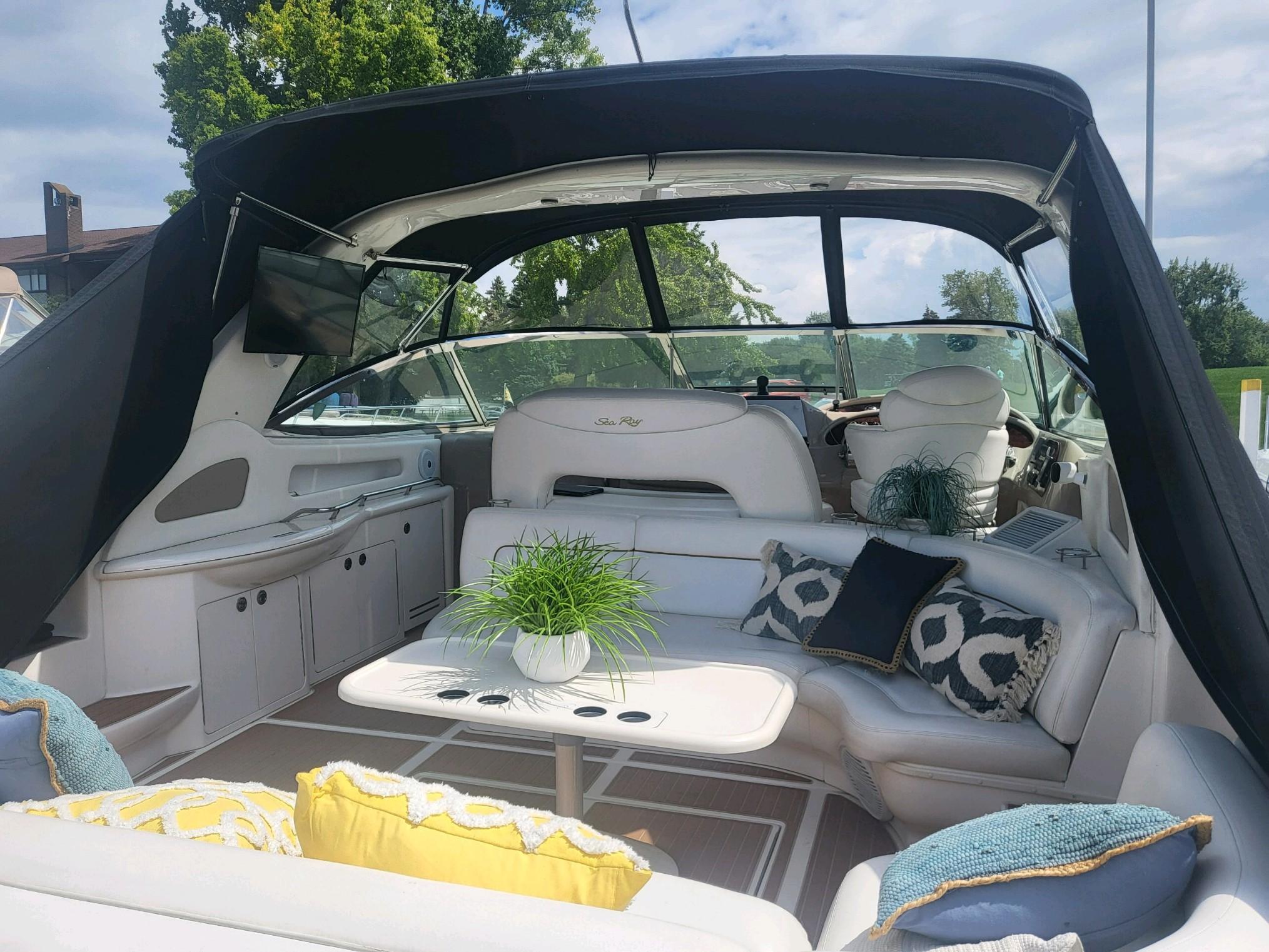 Houston Knot A Problem Yacht for Sale 46 Sea Ray Yachts Port Clinton