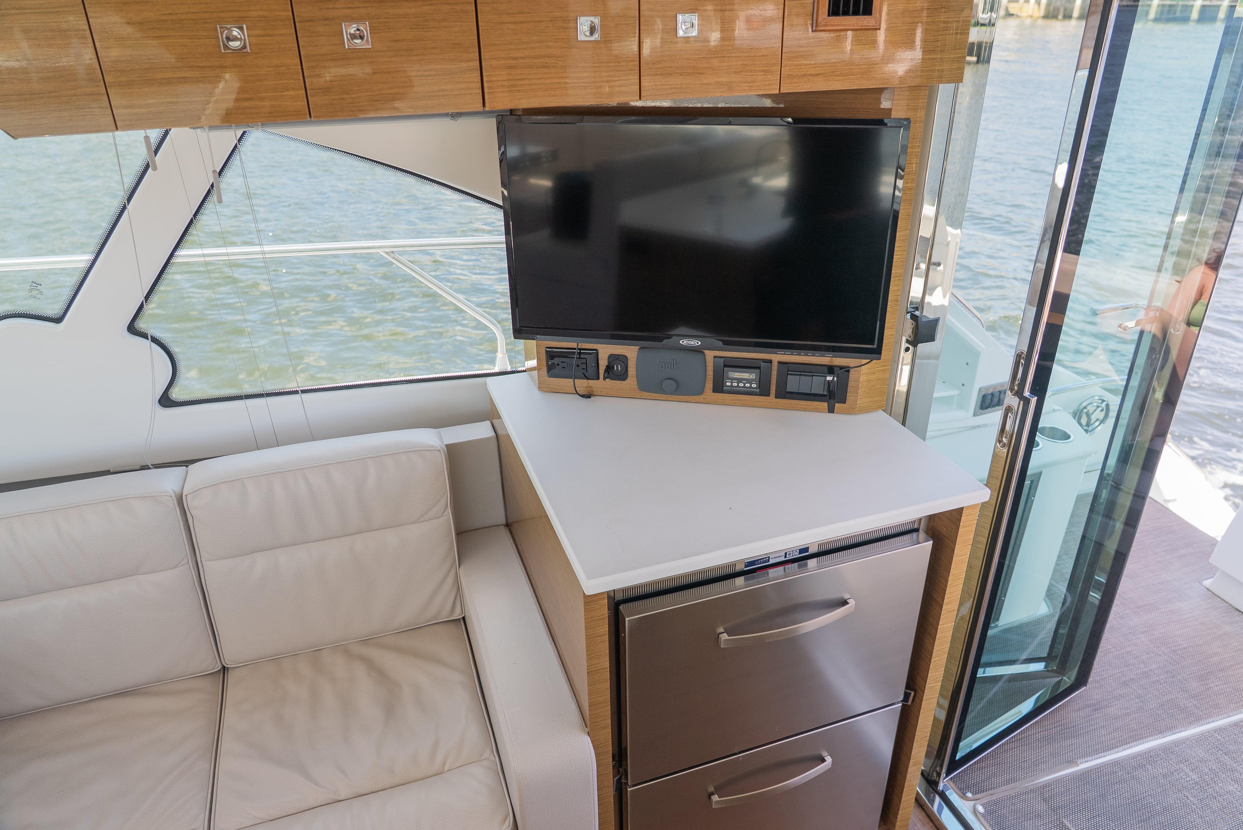 Cruisers Yachts-50 Cantius 2018-DUKE FL-US-9758695 | Thumbnail