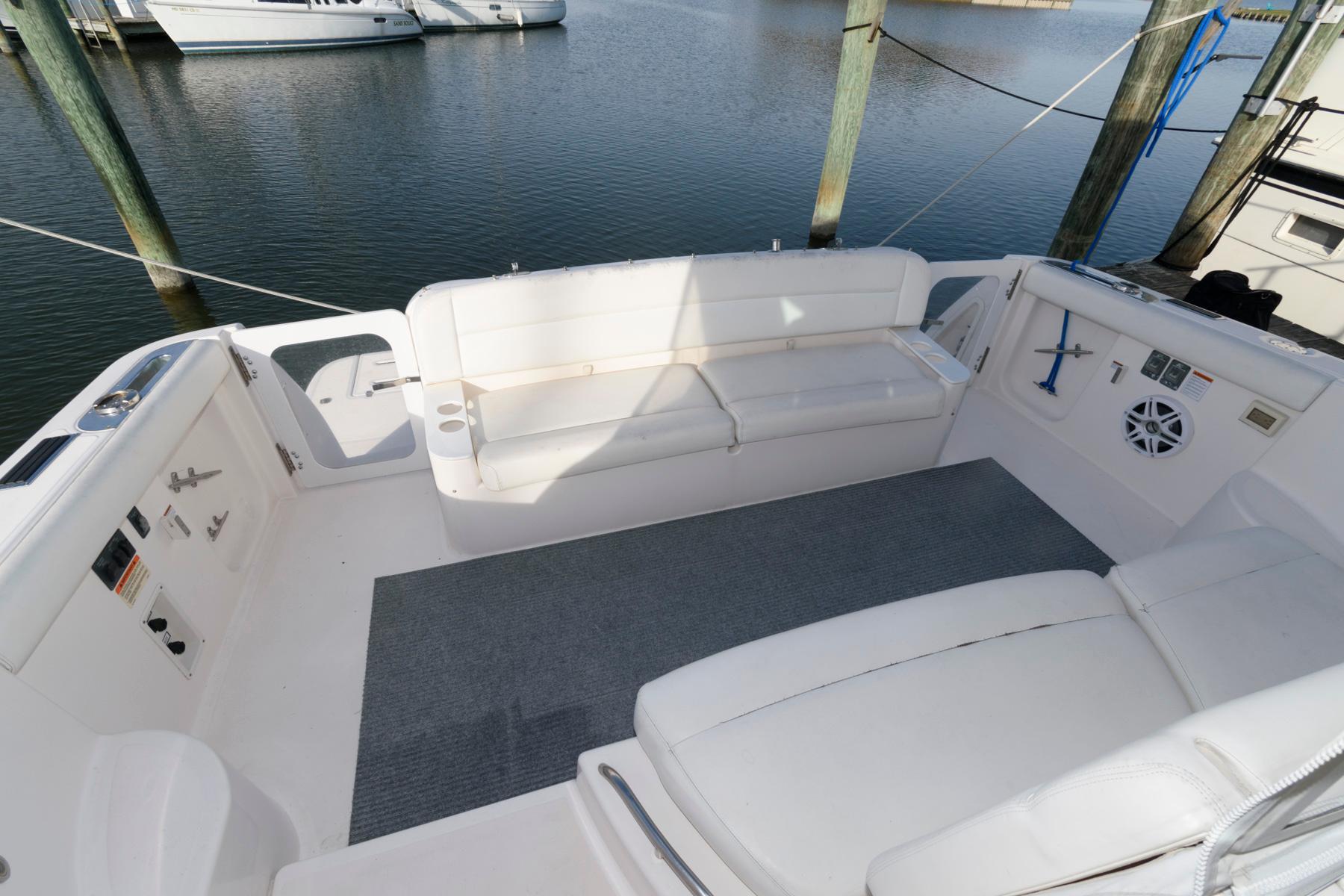 M 9509 TW Knot 10 Yacht Sales