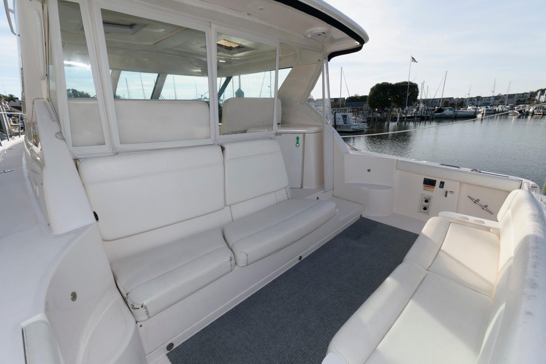 M 9509 TW Knot 10 Yacht Sales