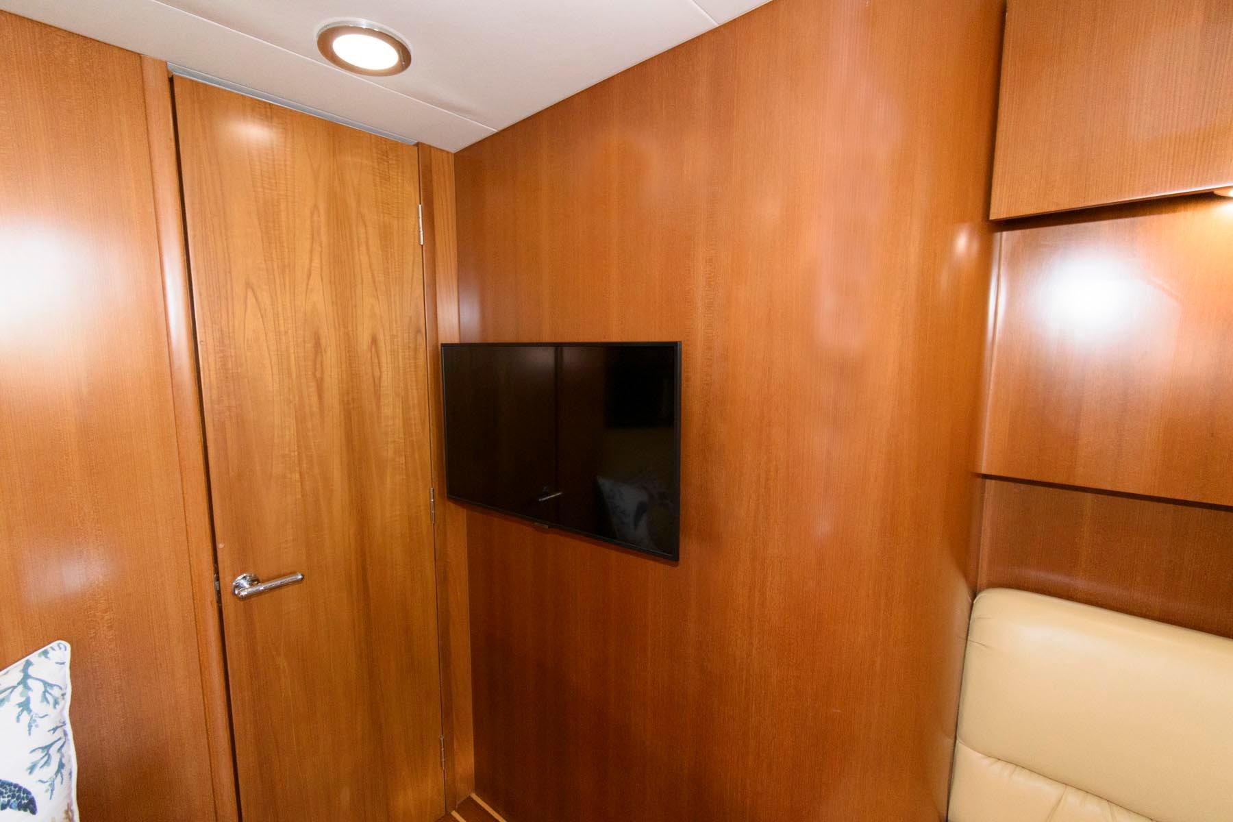 M 9509 TW Knot 10 Yacht Sales