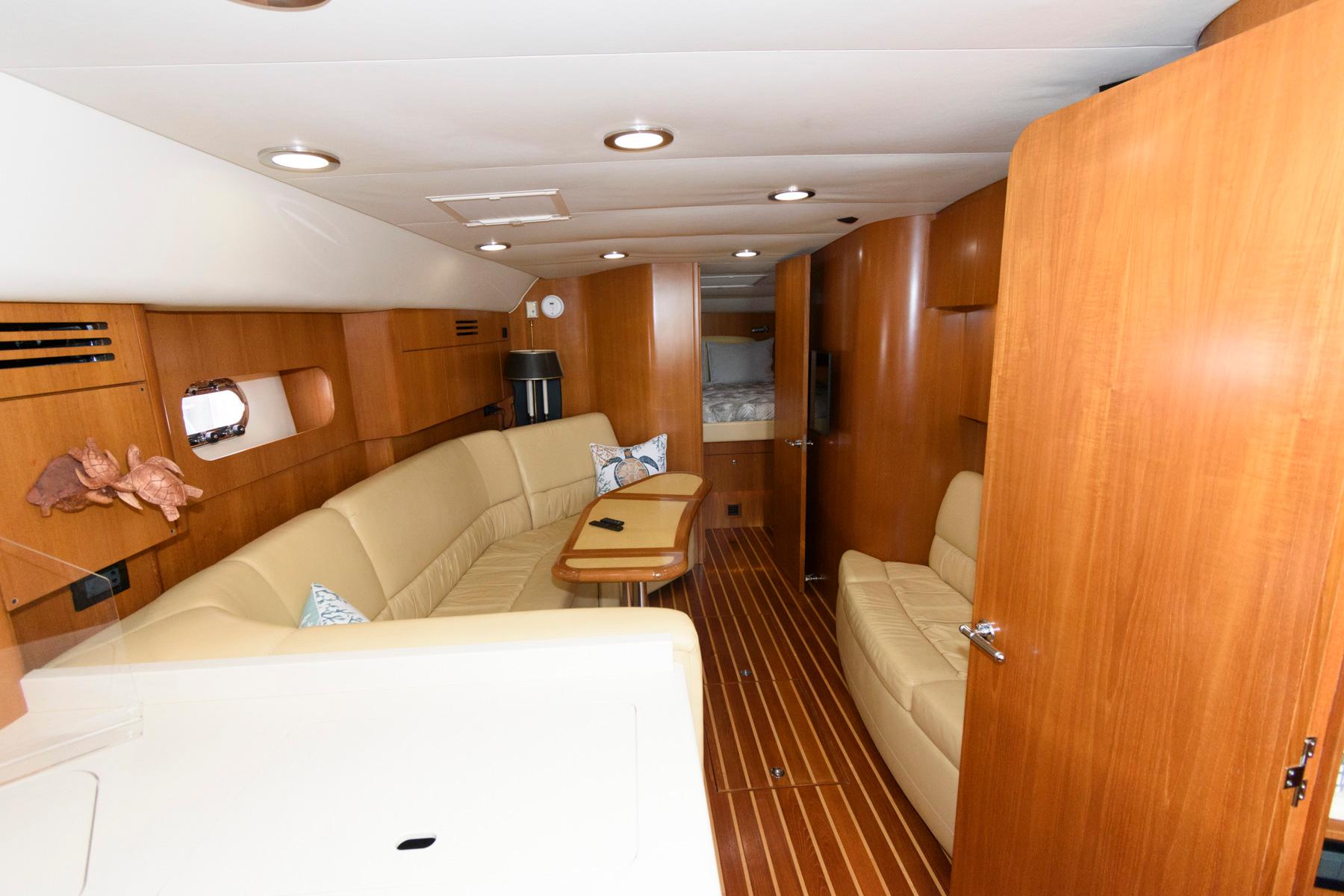 M 9509 TW Knot 10 Yacht Sales