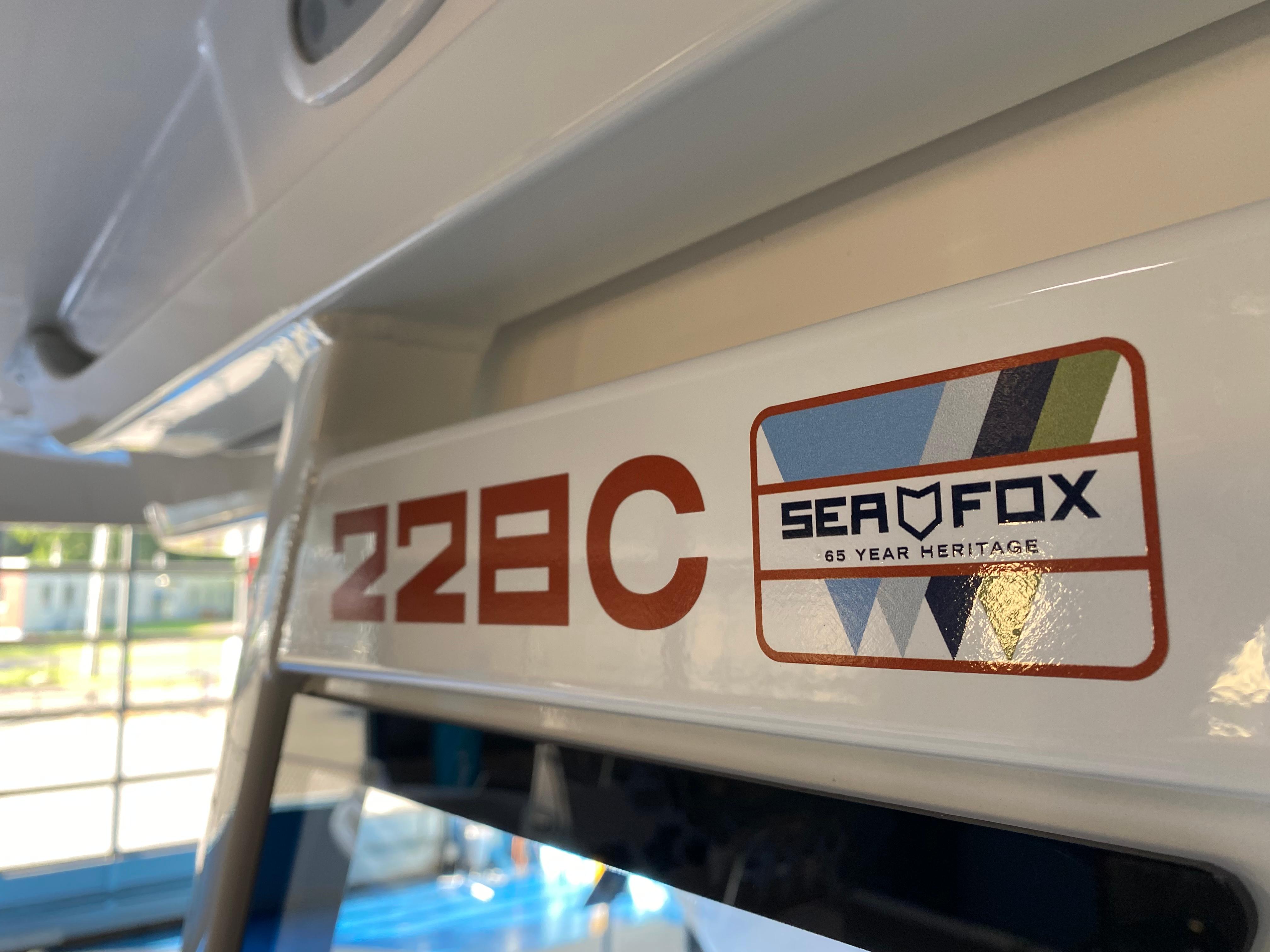 2026 Sea Fox 228 Commander-17
