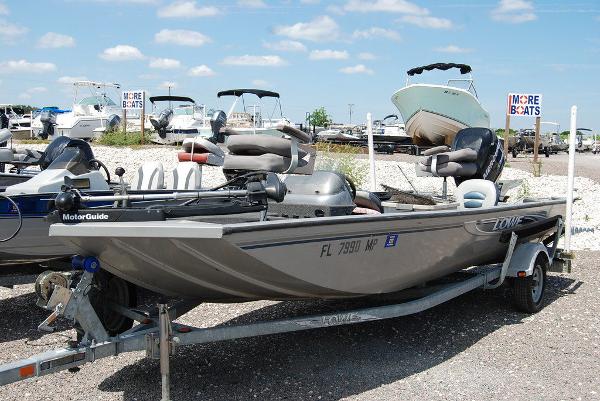 2011 Lowe boat for sale, model of the boat is Stinger 18 & Image # 6 of 9