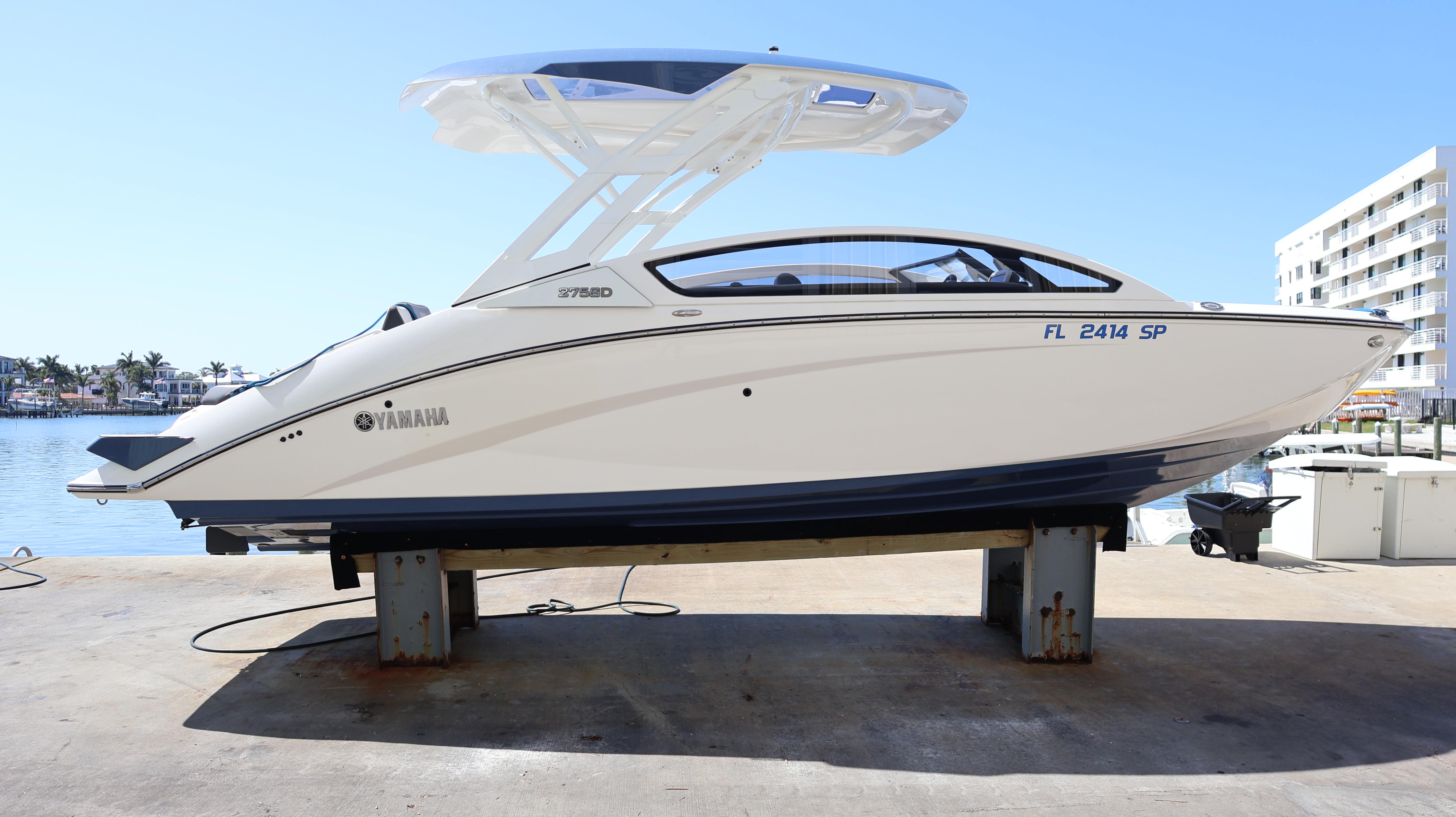 2020 Yamaha Boats 275 SD