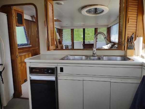 55' Viking, Listing Number 100901550, - Photo No. 50