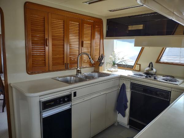 55' Viking, Listing Number 100901550, - Photo No. 51