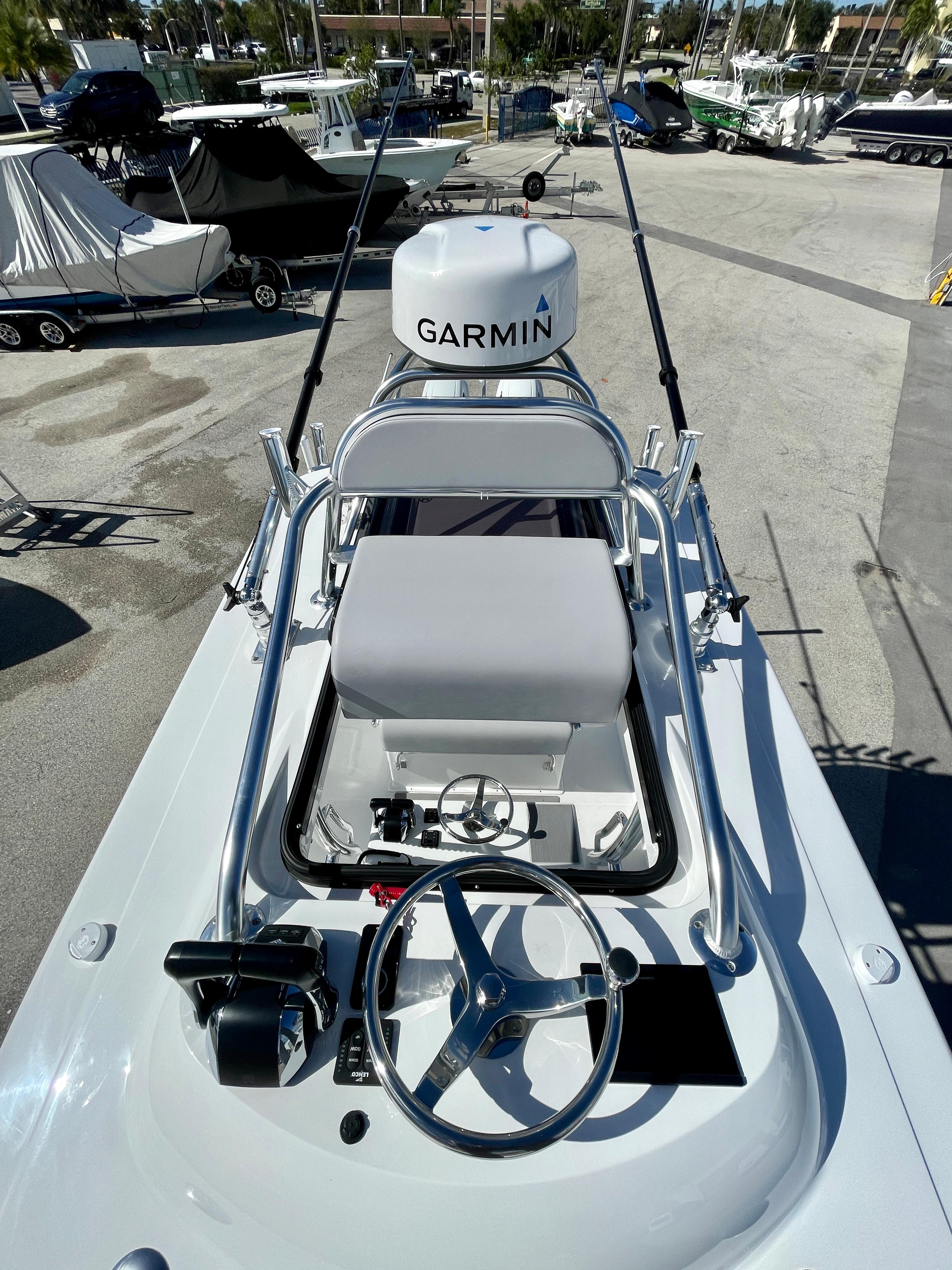 Ocean Master 296 CC - exterior