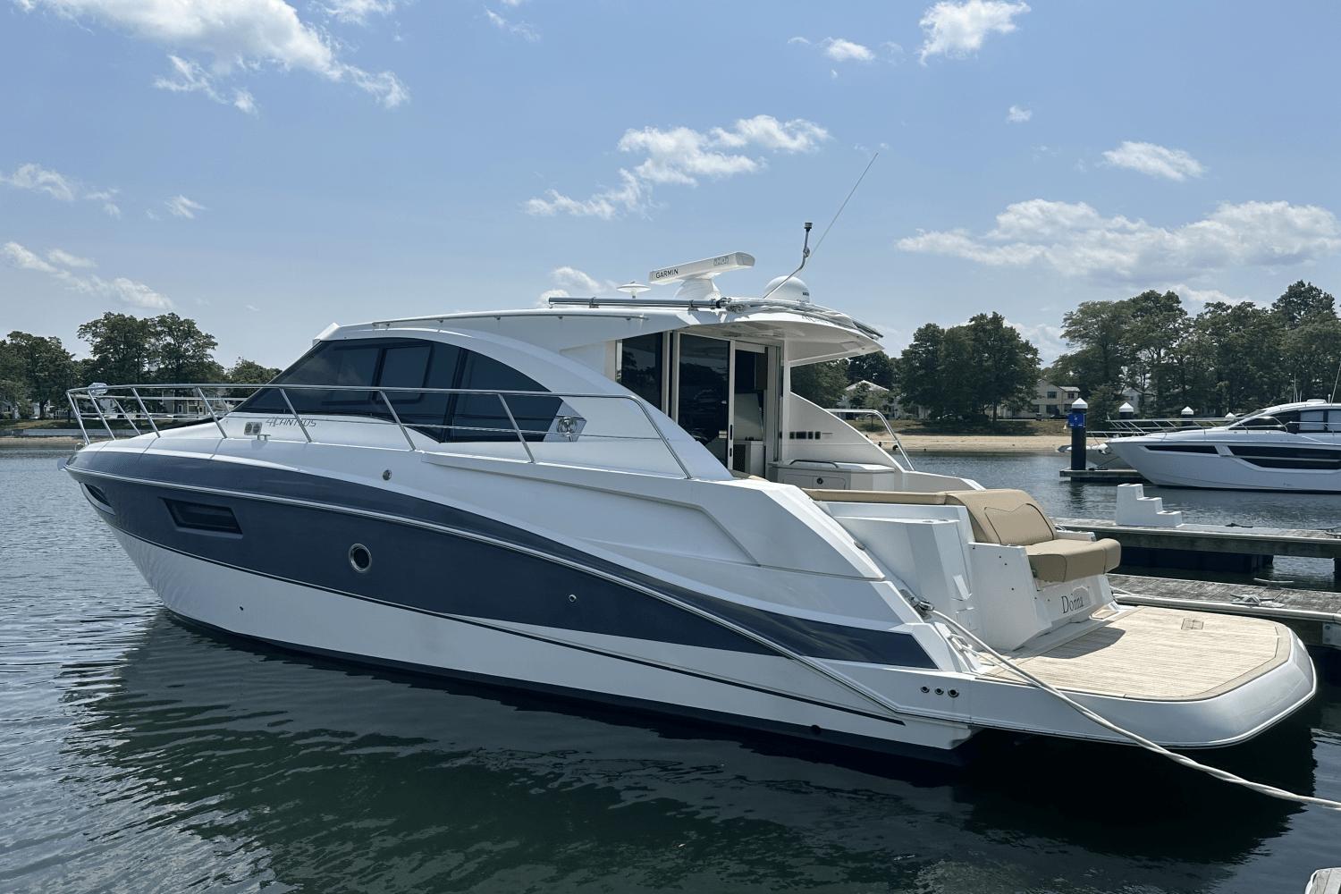 2016 Cruisers Yachts 41 Cantius0