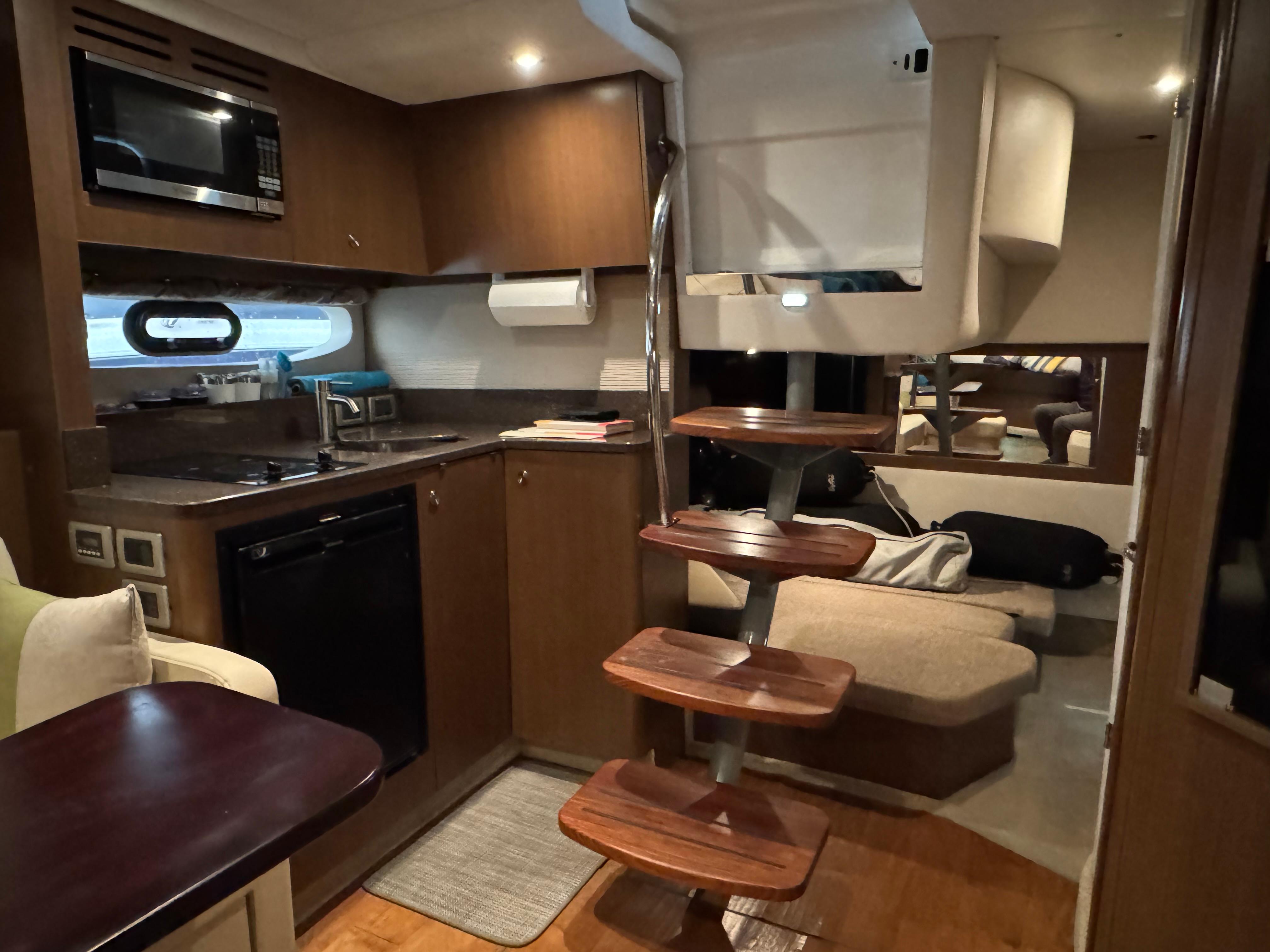 2016-sea-ray-350-sundancer-power-9568739-20250530093722011-1_XLARGE