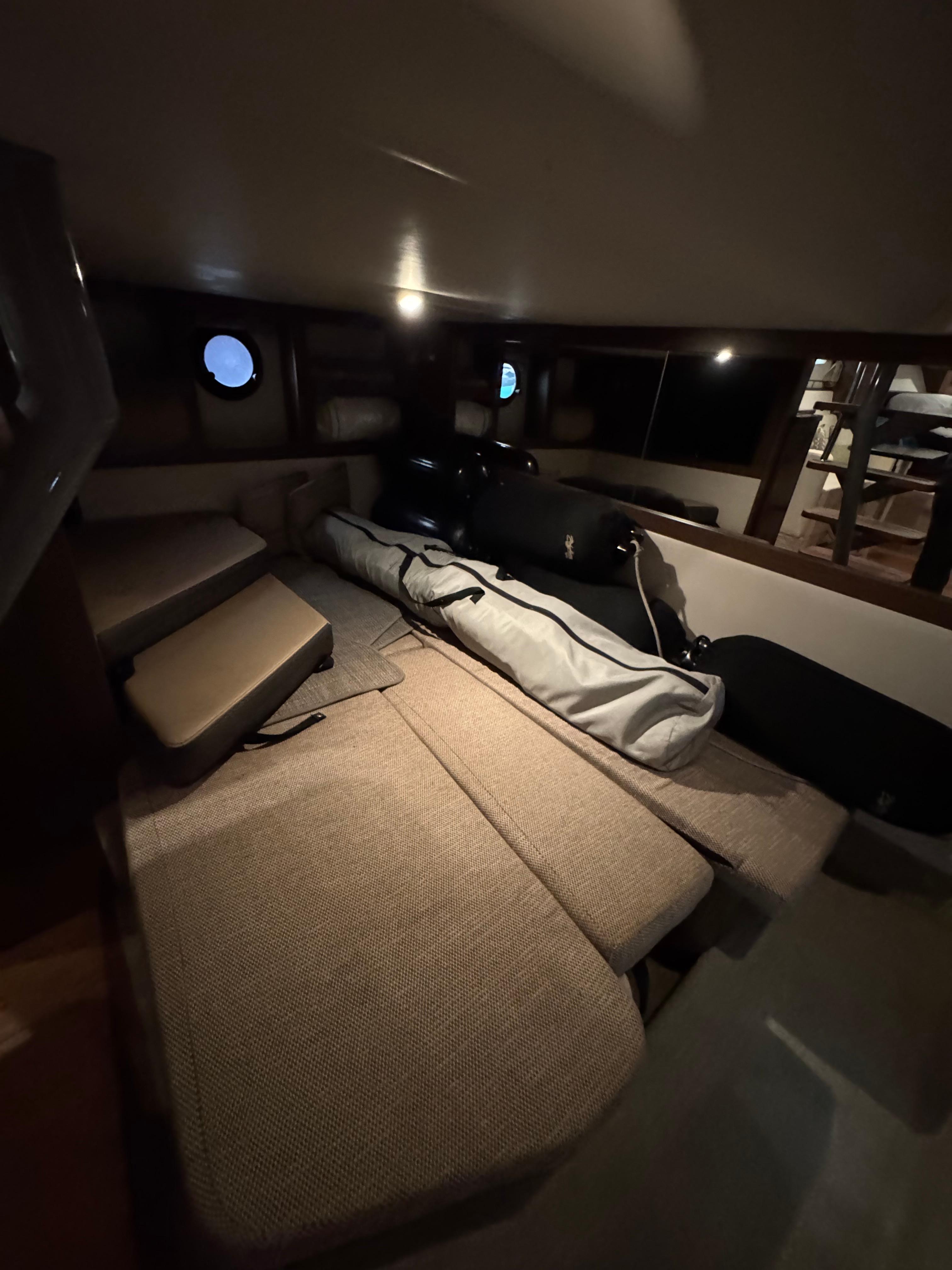 2016-sea-ray-350-sundancer-power-9568739-20250530093726397-1_XLARGE
