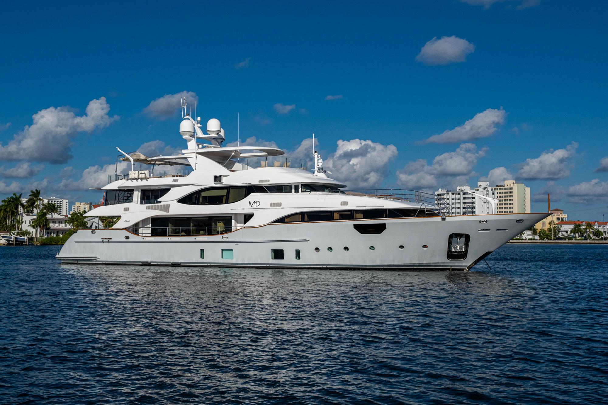 132 ft Benetti 2016