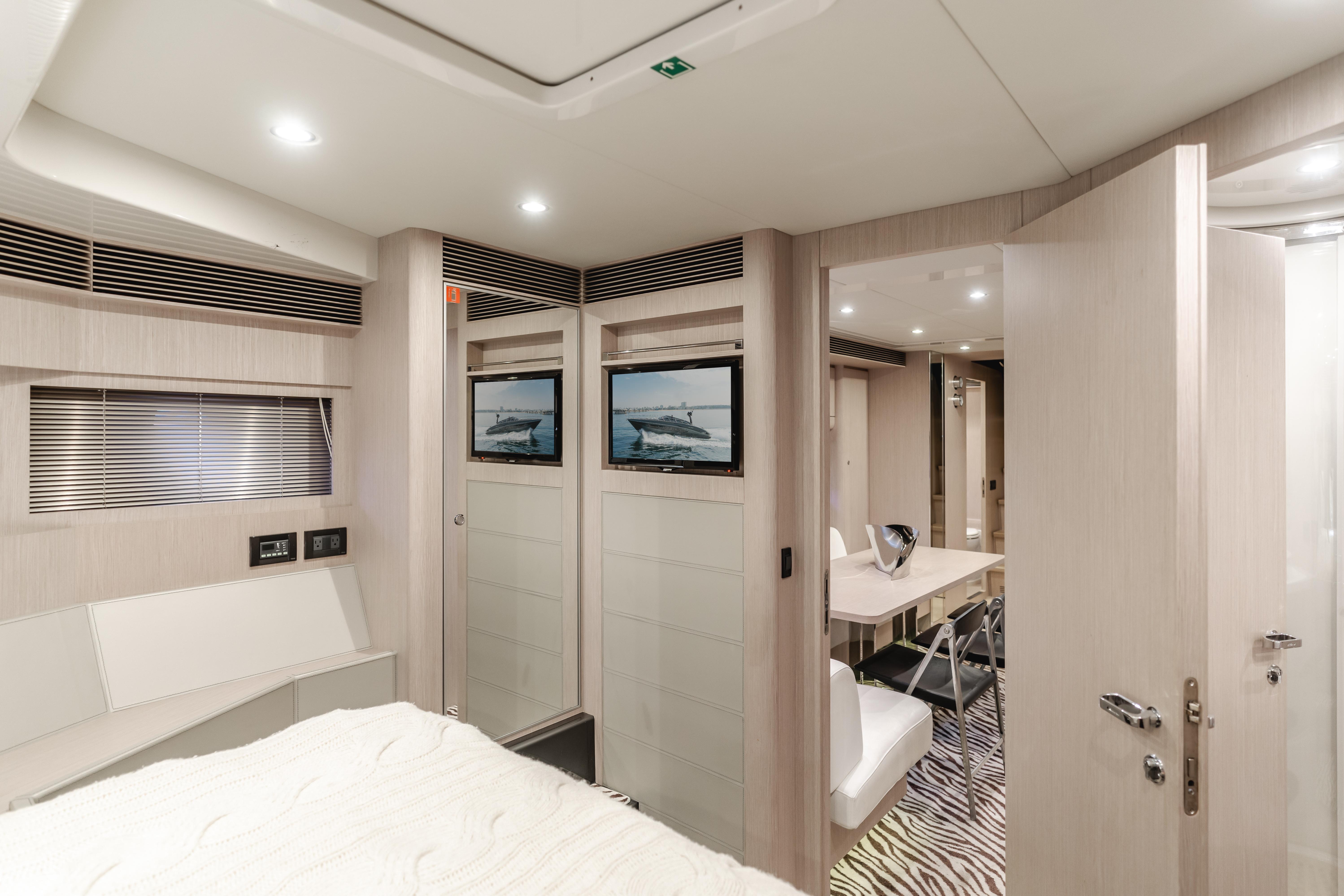 Pergola Yacht Photos Pics 