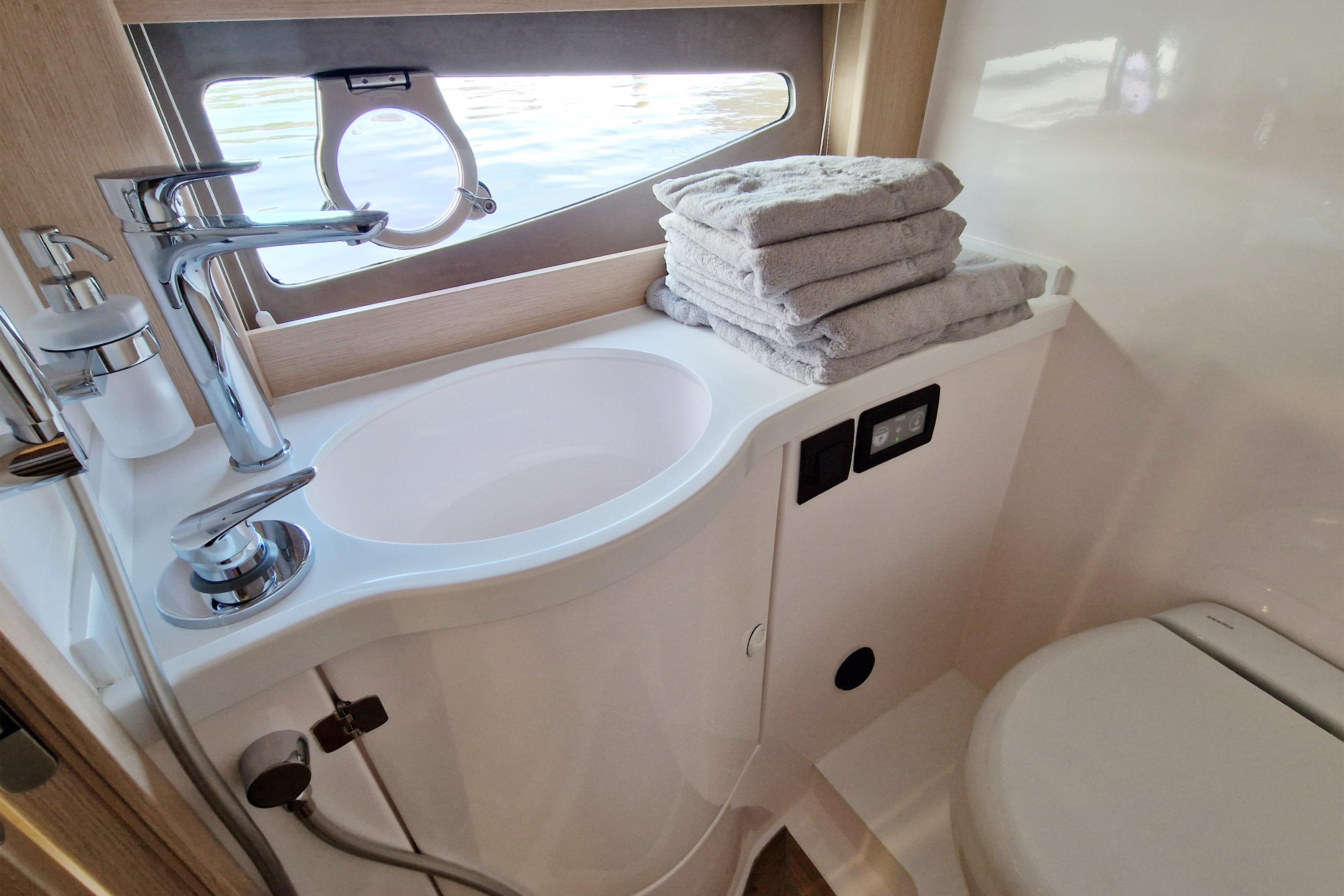 2024 Focus Power 44 large 18