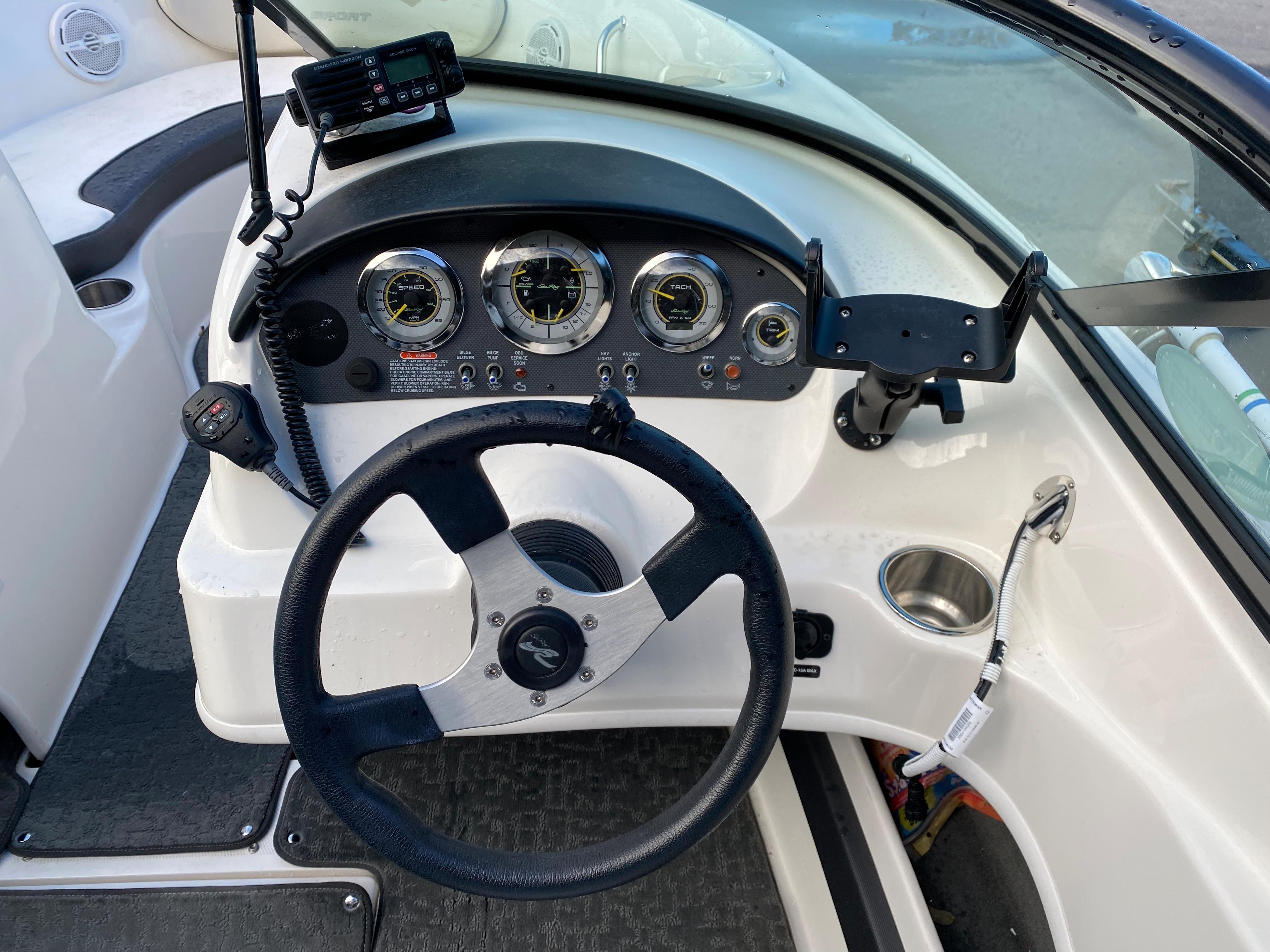 2013 Sea Ray 205 Sport-7