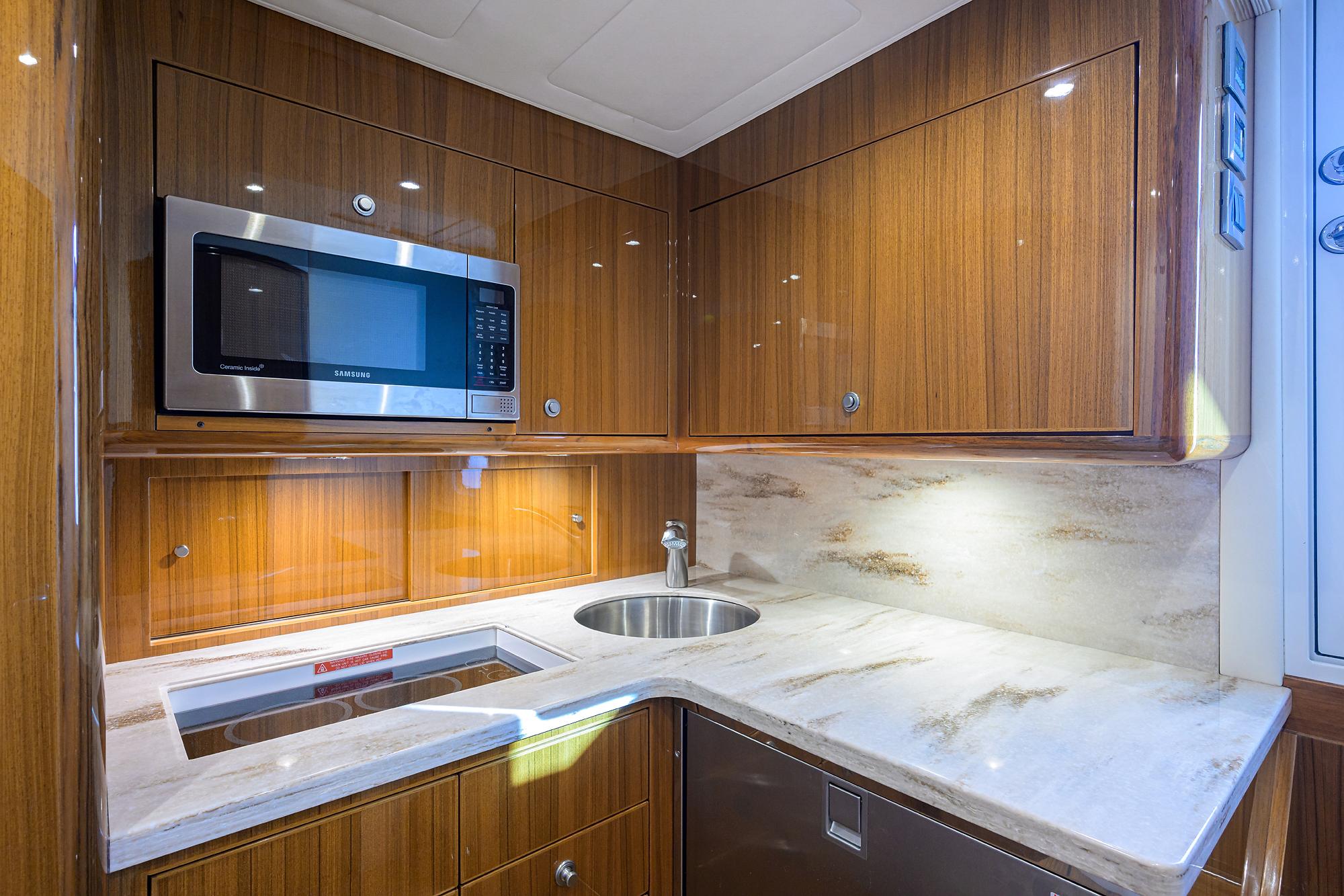 Viking 38 SNEAKY PETE TOO - Galley