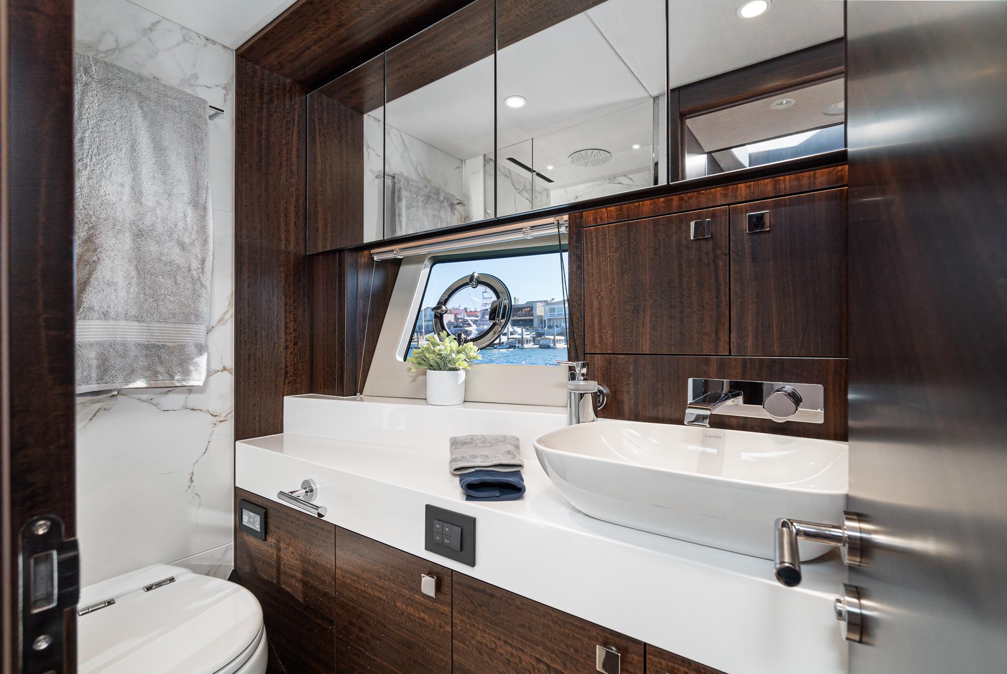 2024 Sunseeker Manhattan 68 #SS712 inventory image at Sun Country Marine Group, San Diego Marriott Marquis 2024 Sunseeker Manhattan 68 #SS712 inventory image at Sun Country Marine Group, San Diego Marriott Marquis