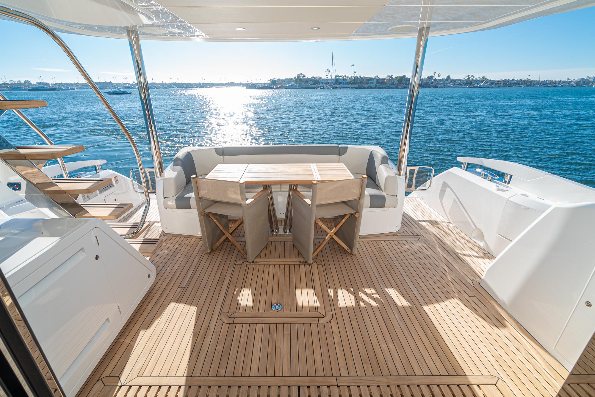 2024 Sunseeker Manhattan 68 #SS712 inventory image at Sun Country Marine Group, San Diego Marriott Marquis 2024 Sunseeker Manhattan 68 #SS712 inventory image at Sun Country Marine Group, San Diego Marriott Marquis