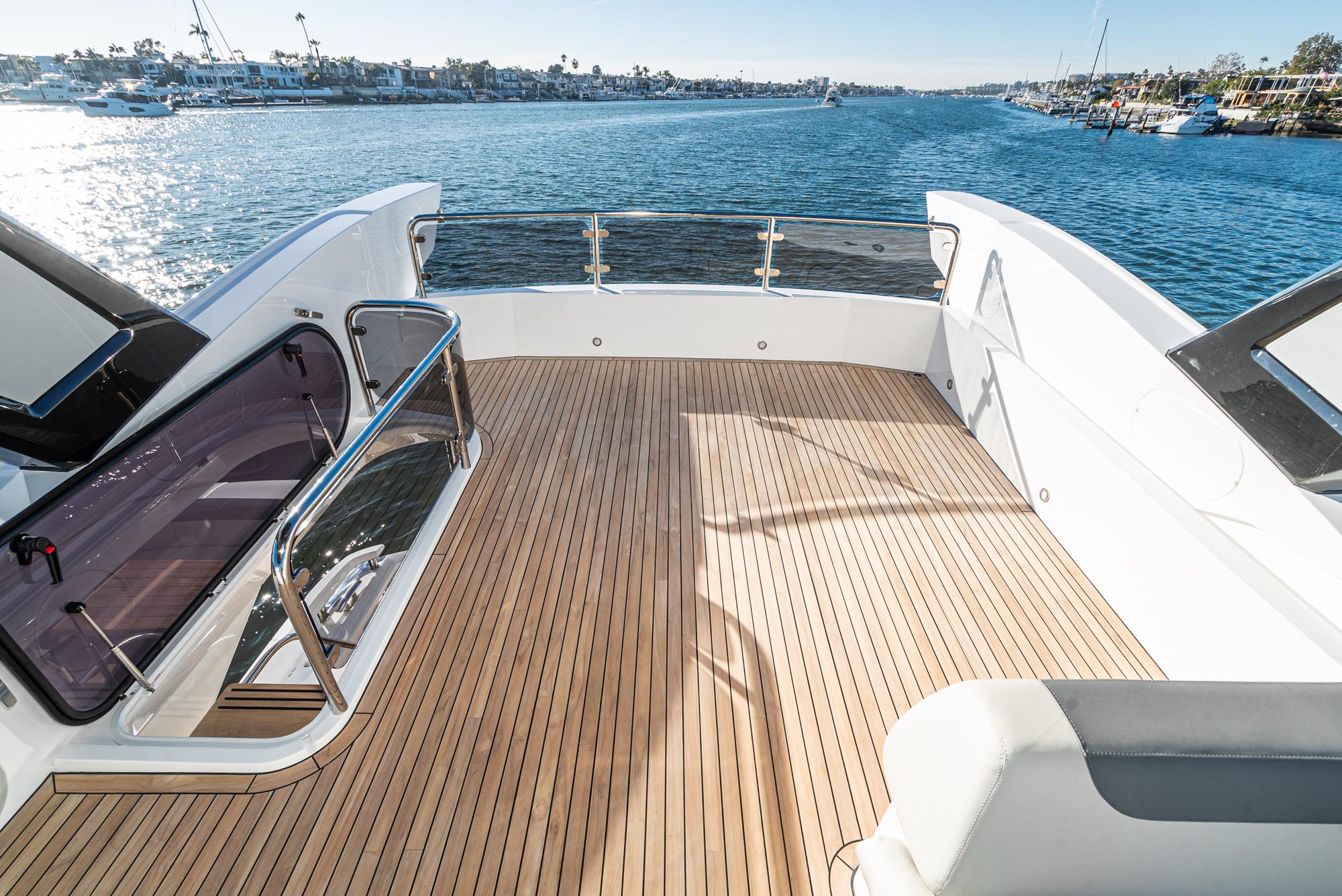 2024 Sunseeker Manhattan 68 #SS712 inventory image at Sun Country Marine Group, San Diego Marriott Marquis 2024 Sunseeker Manhattan 68 #SS712 inventory image at Sun Country Marine Group, San Diego Marriott Marquis