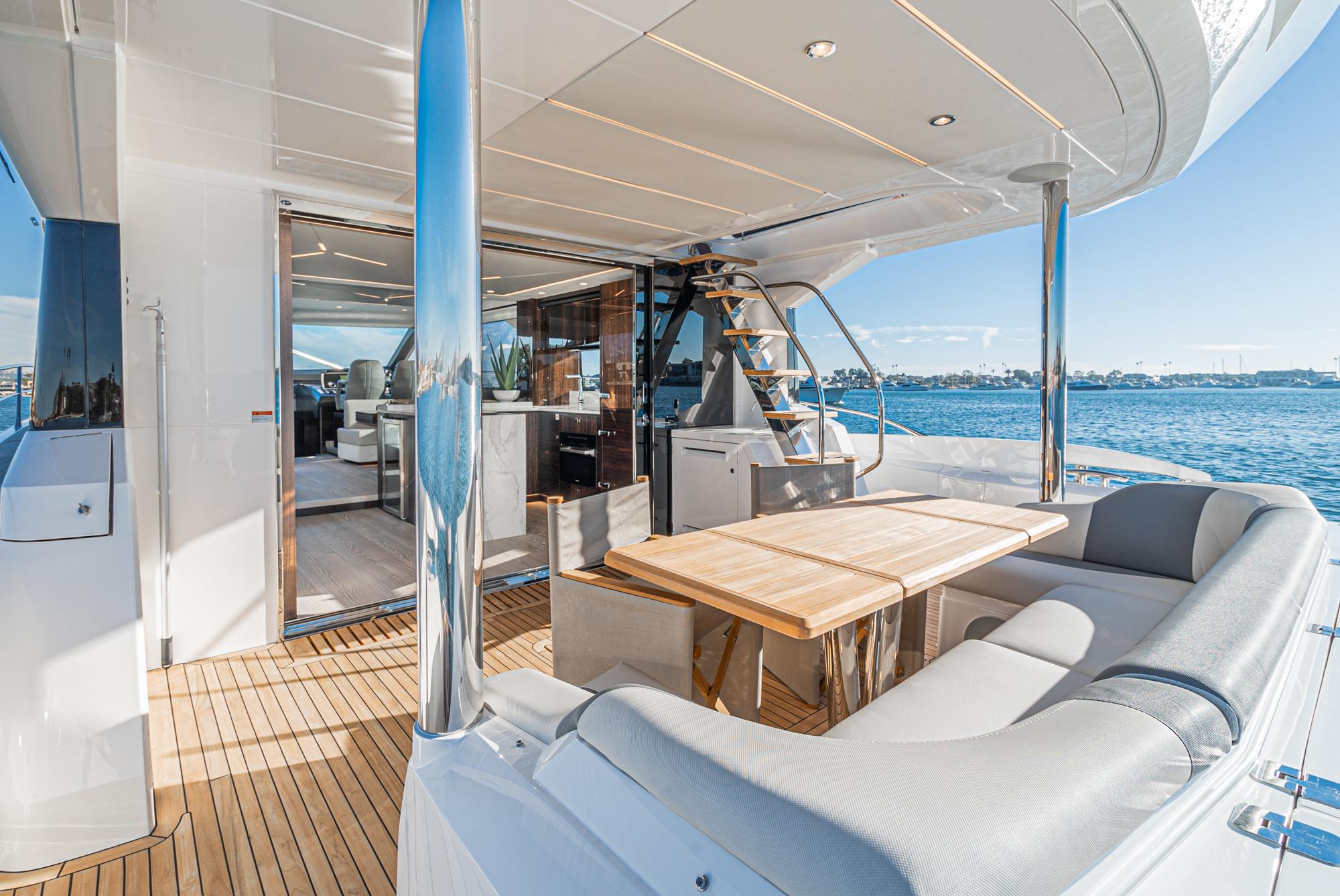 2024 Sunseeker Manhattan 68 #SS712 inventory image at Sun Country Marine Group, San Diego Marriott Marquis 2024 Sunseeker Manhattan 68 #SS712 inventory image at Sun Country Marine Group, San Diego Marriott Marquis