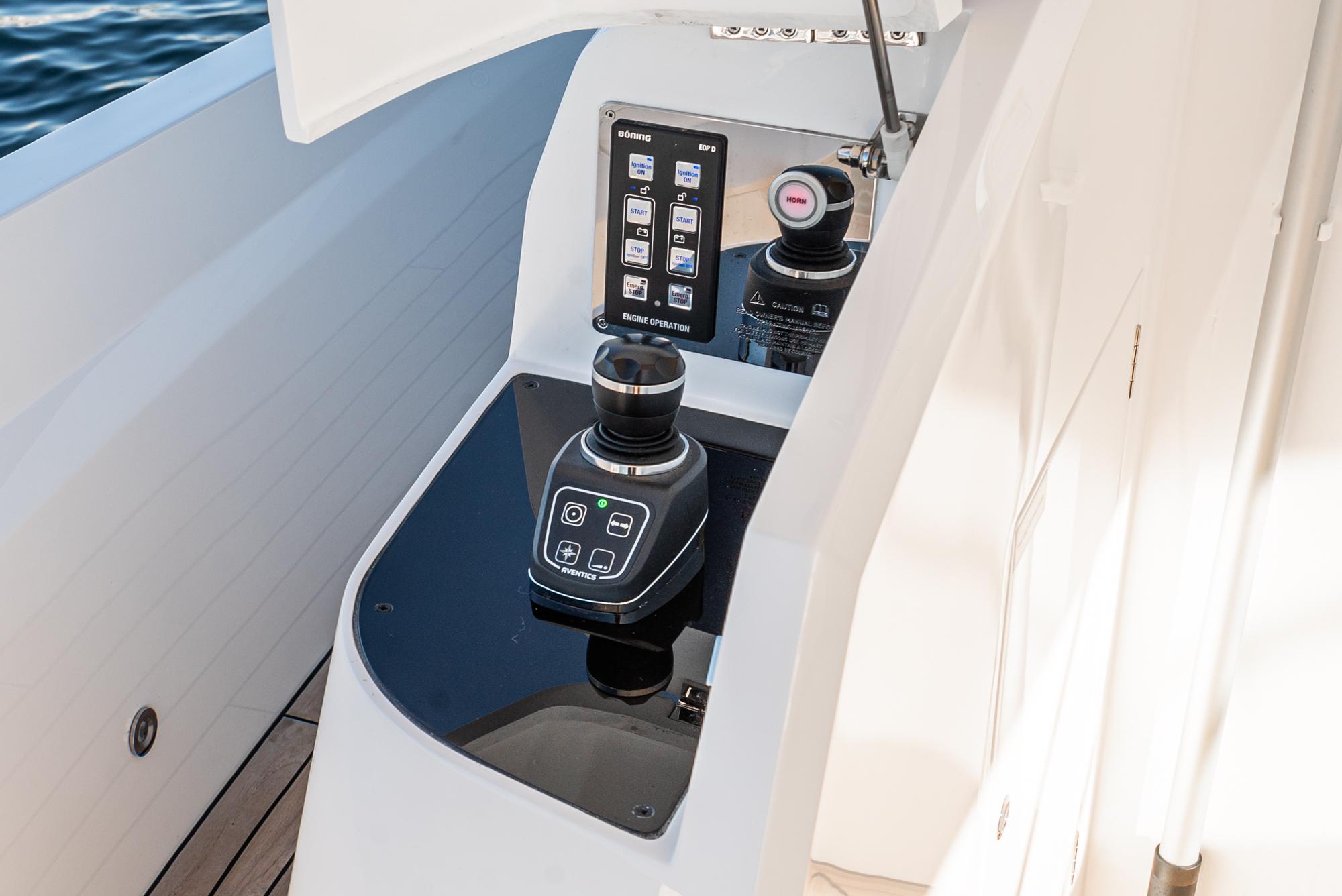 2024 Sunseeker Manhattan 68 #SS712 inventory image at Sun Country Marine Group, San Diego Marriott Marquis 2024 Sunseeker Manhattan 68 #SS712 inventory image at Sun Country Marine Group, San Diego Marriott Marquis