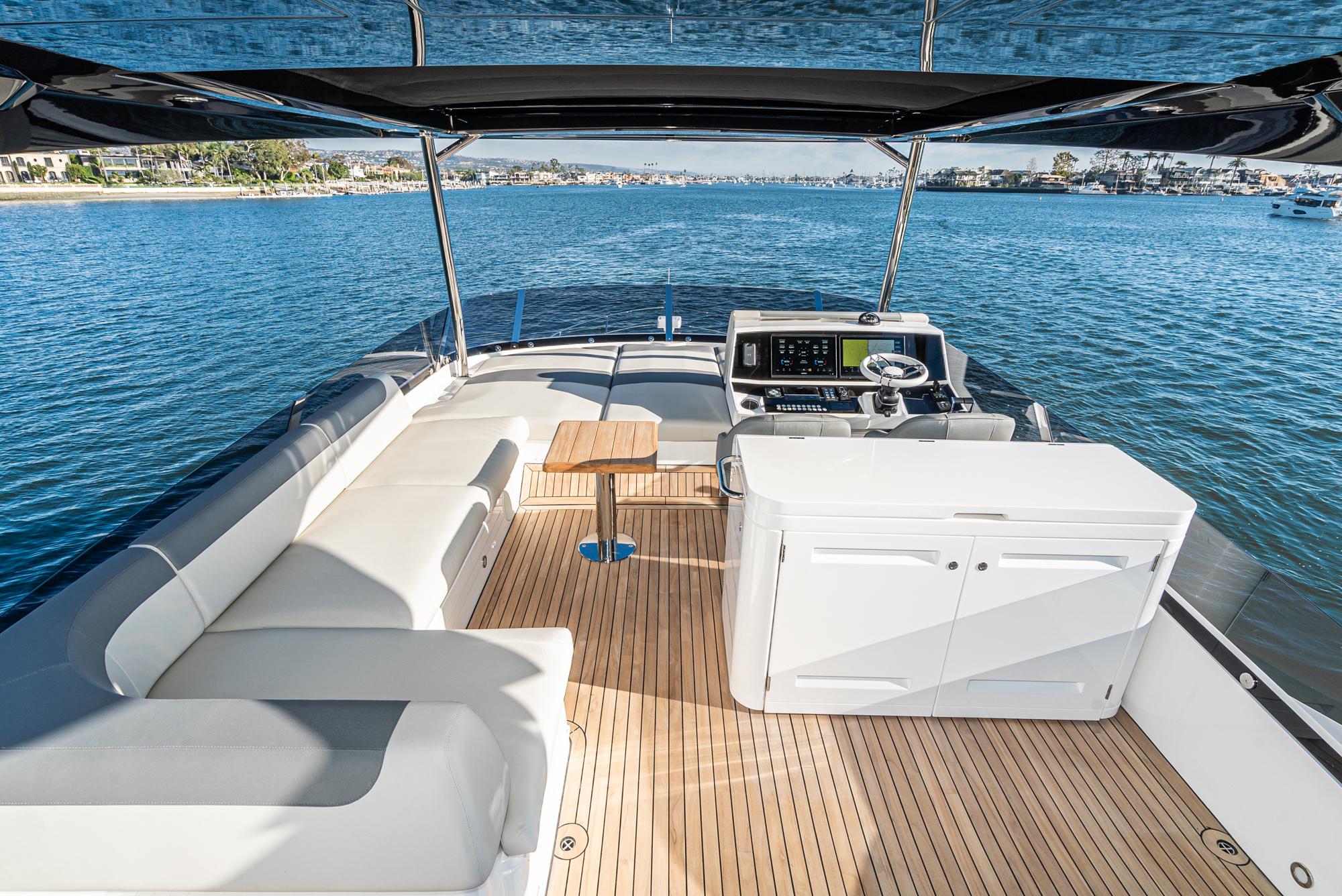 2024 Sunseeker Manhattan 68 #SS712 inventory image at Sun Country Marine Group, San Diego Marriott Marquis 2024 Sunseeker Manhattan 68 #SS712 inventory image at Sun Country Marine Group, San Diego Marriott Marquis
