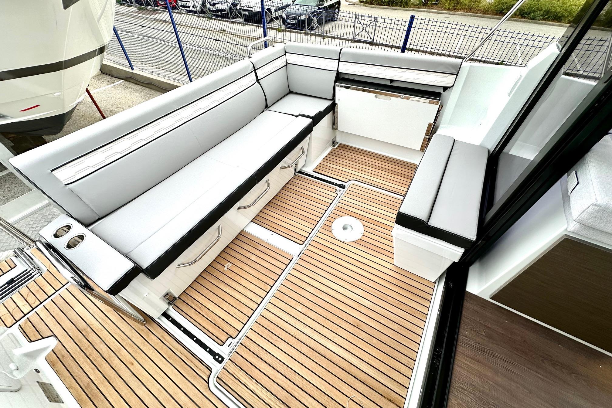 Jeanneau Merry Fisher 895