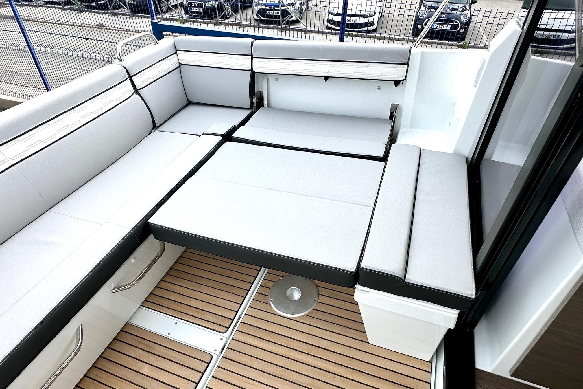 Jeanneau Merry Fisher 895