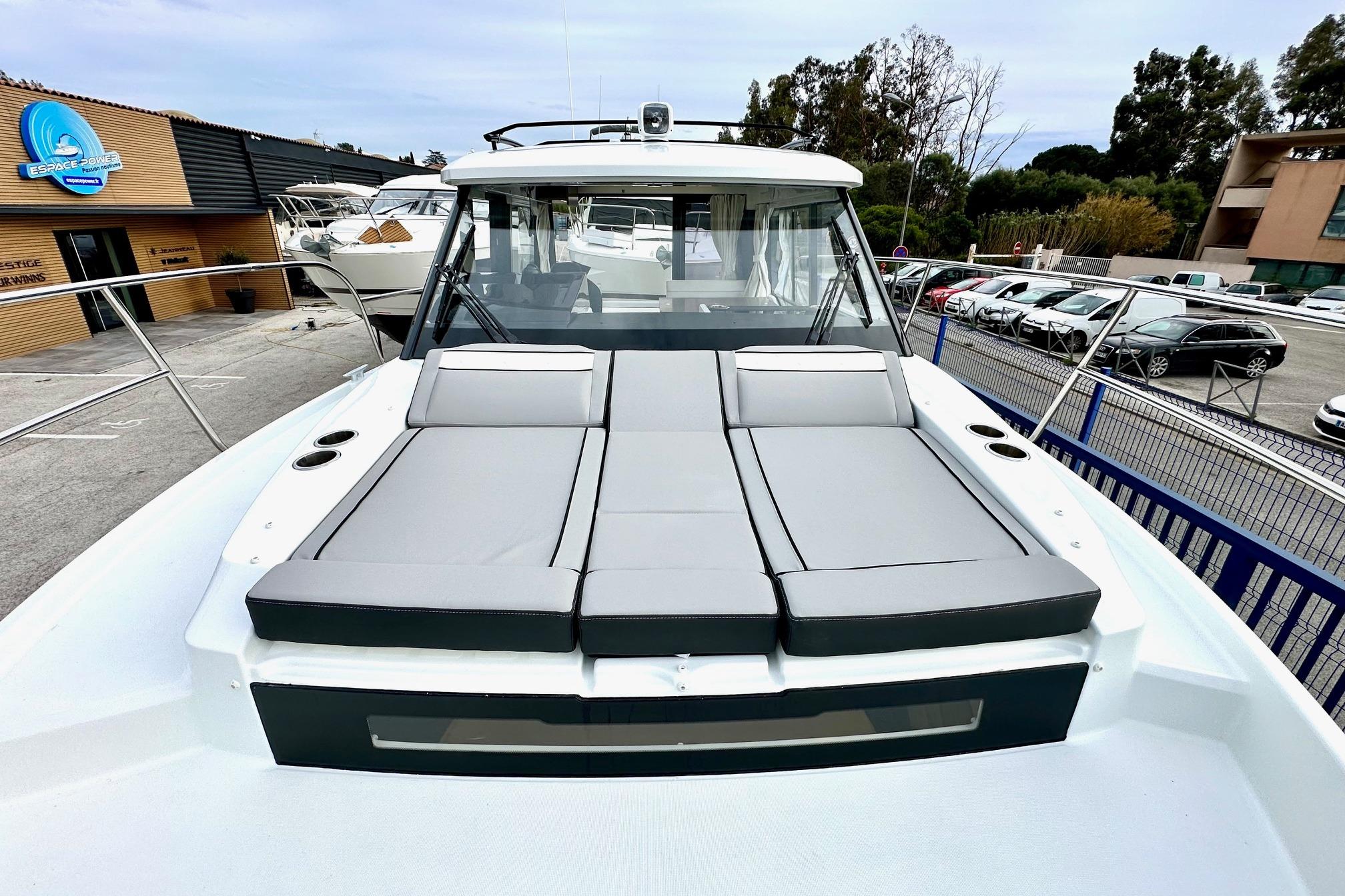 Jeanneau Merry Fisher 895