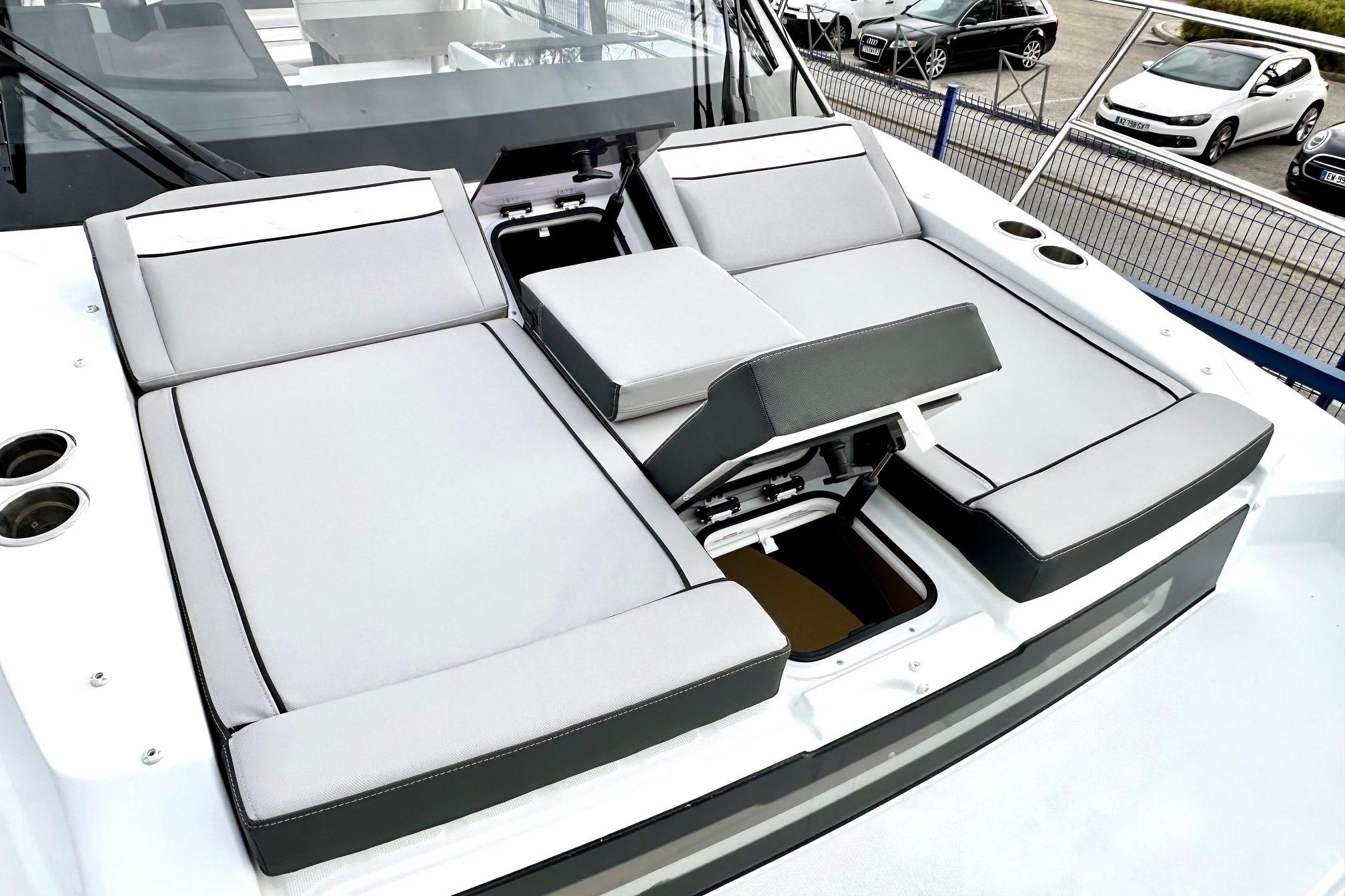 Jeanneau Merry Fisher 895