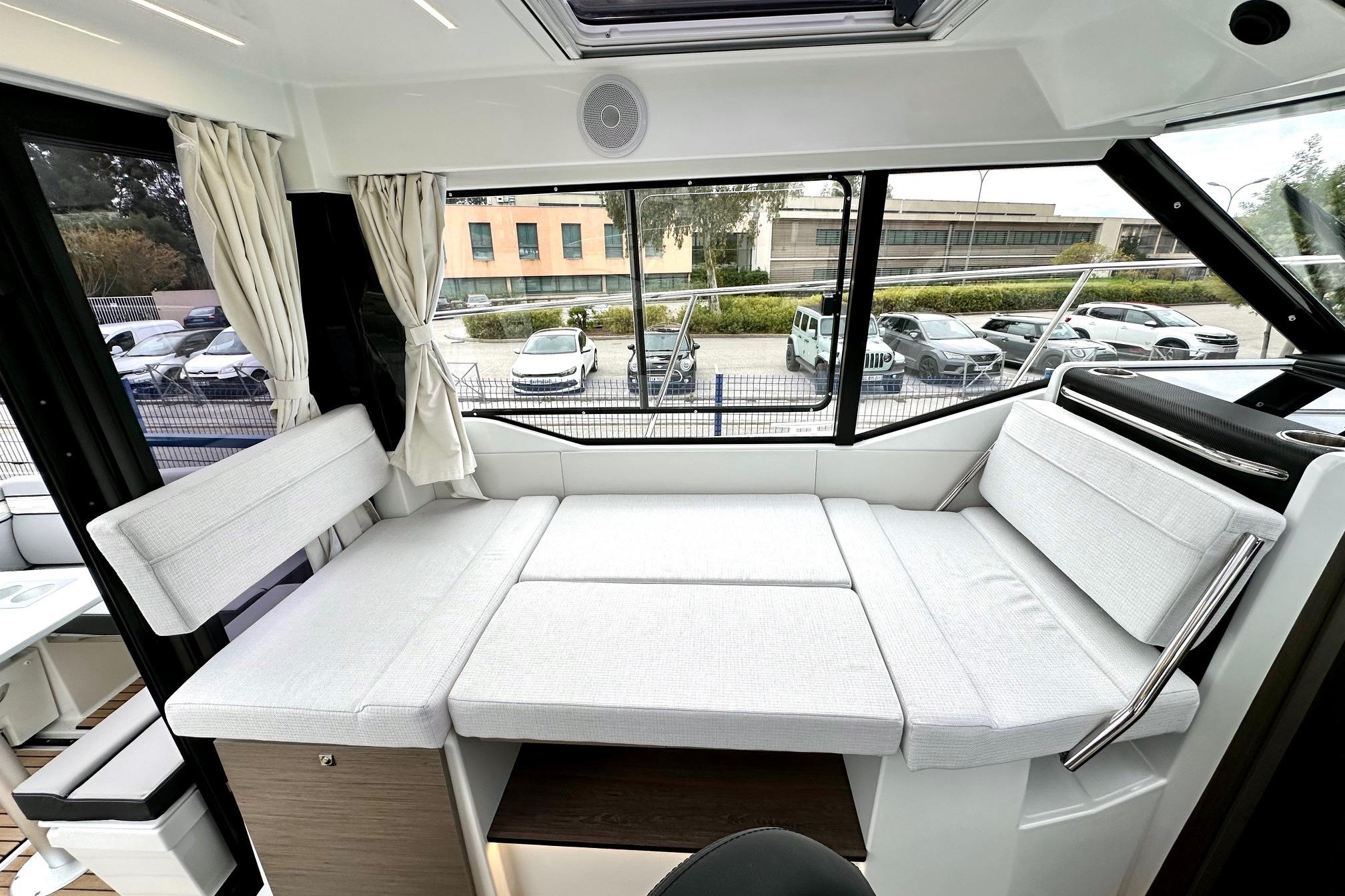 Jeanneau Merry Fisher 895