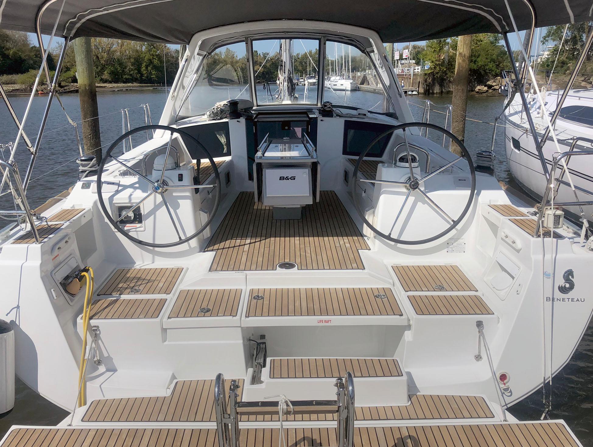 Yacht Photos Pics