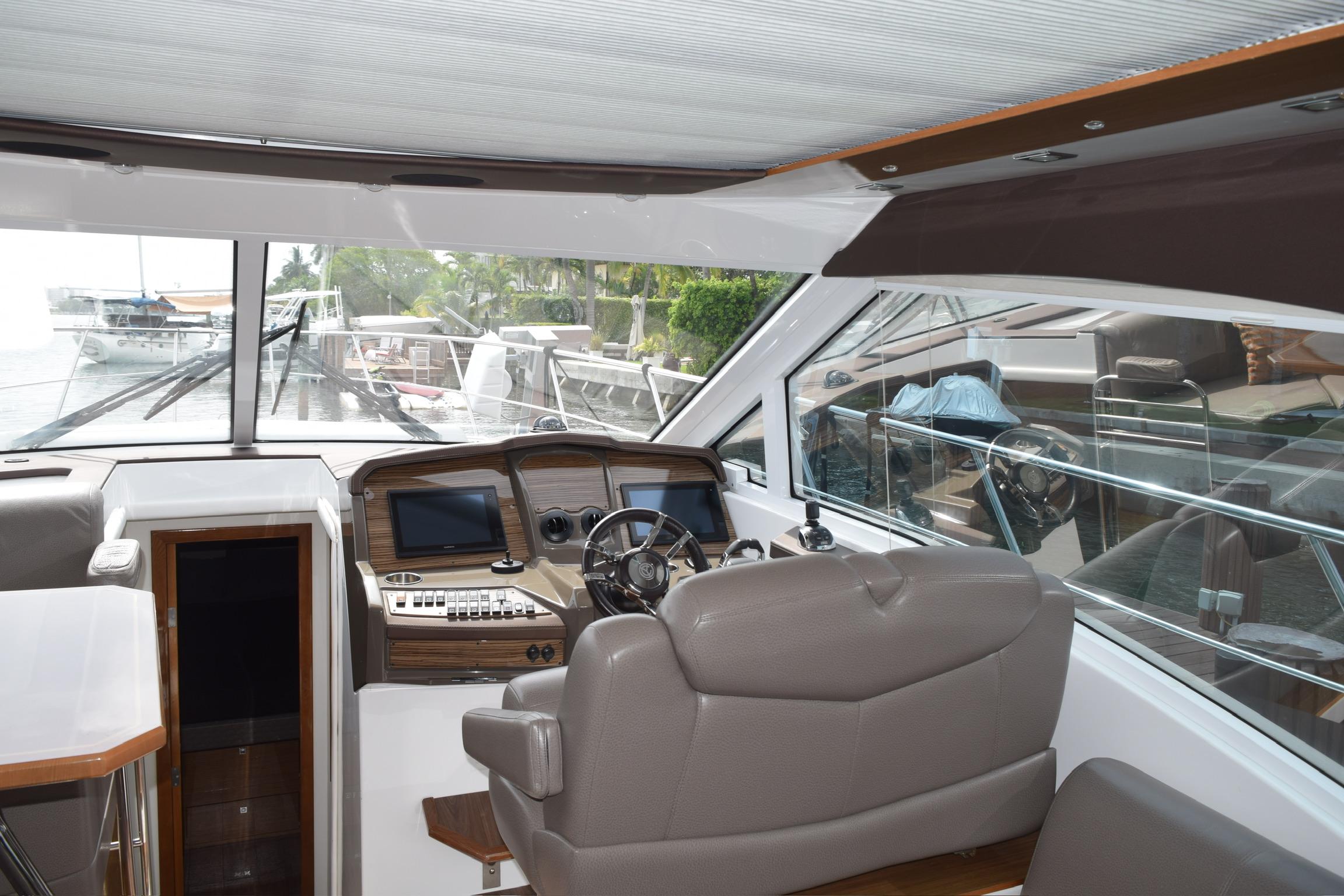 2018-cruisers-yachts-45-cantius-power-9858773-20250701173155138-1