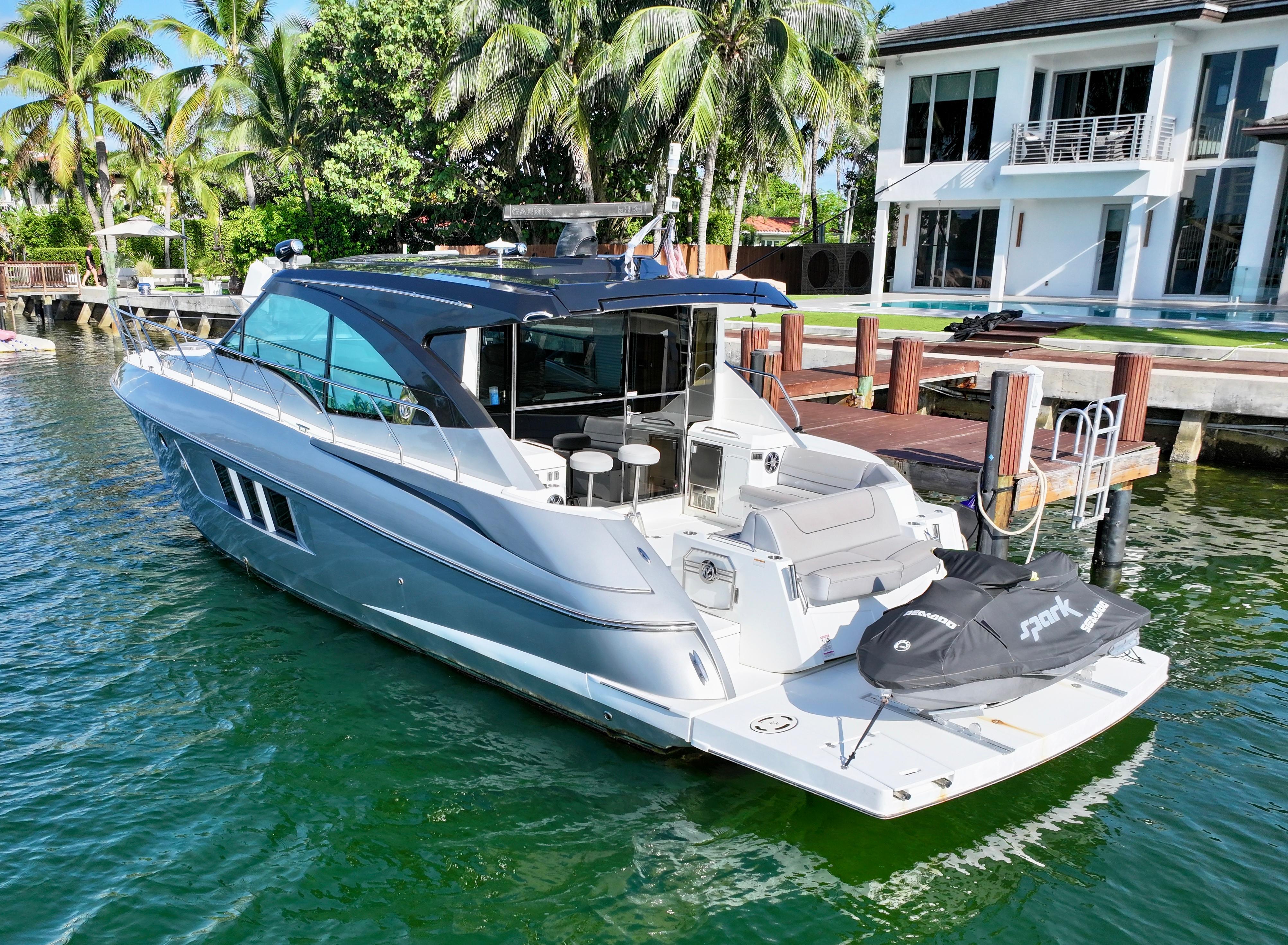 2018-cruisers-yachts-45-cantius-power-9858773-20250710174812750-1