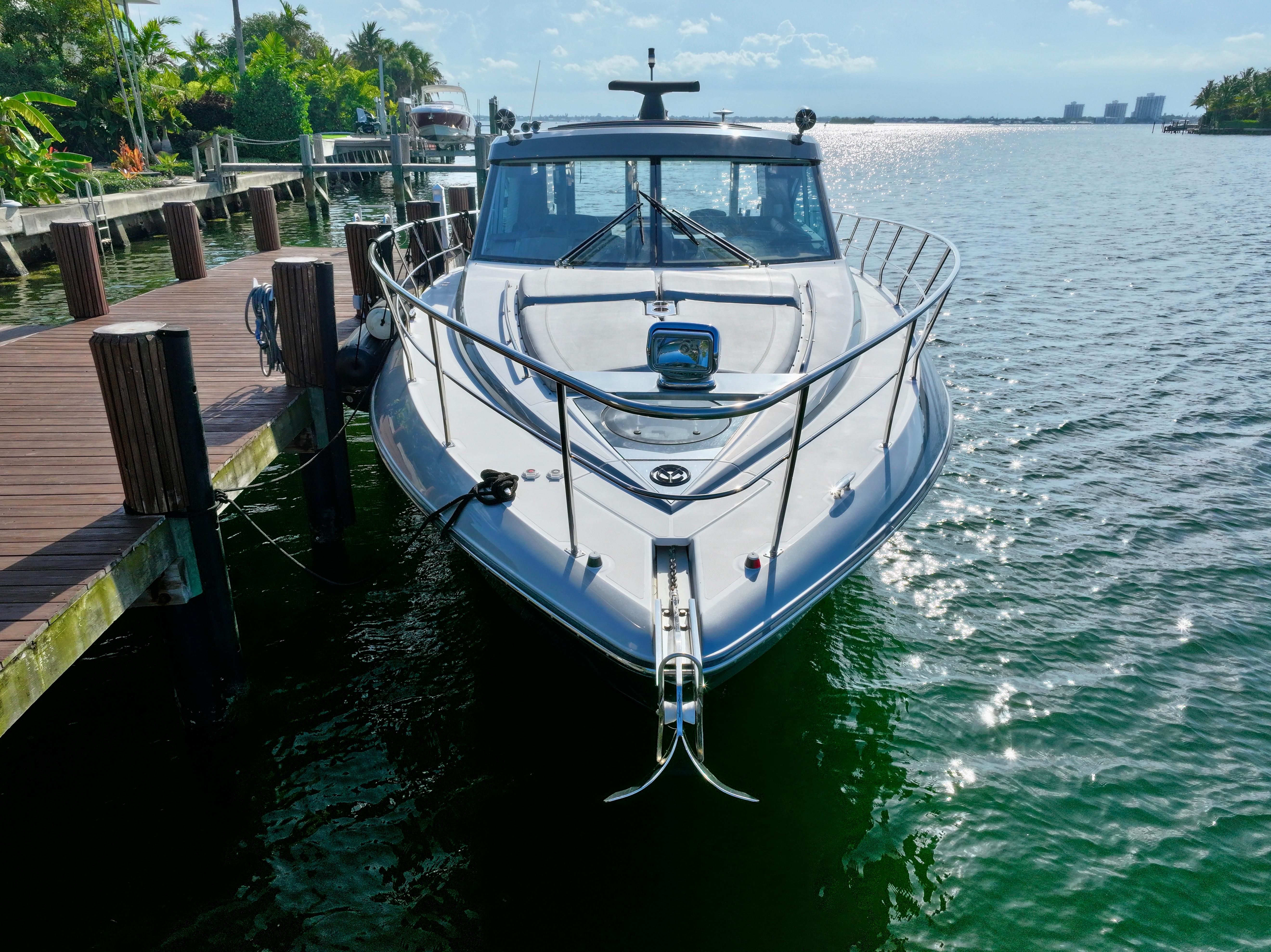 2018-cruisers-yachts-45-cantius-power-9858773-20250710174829623-1