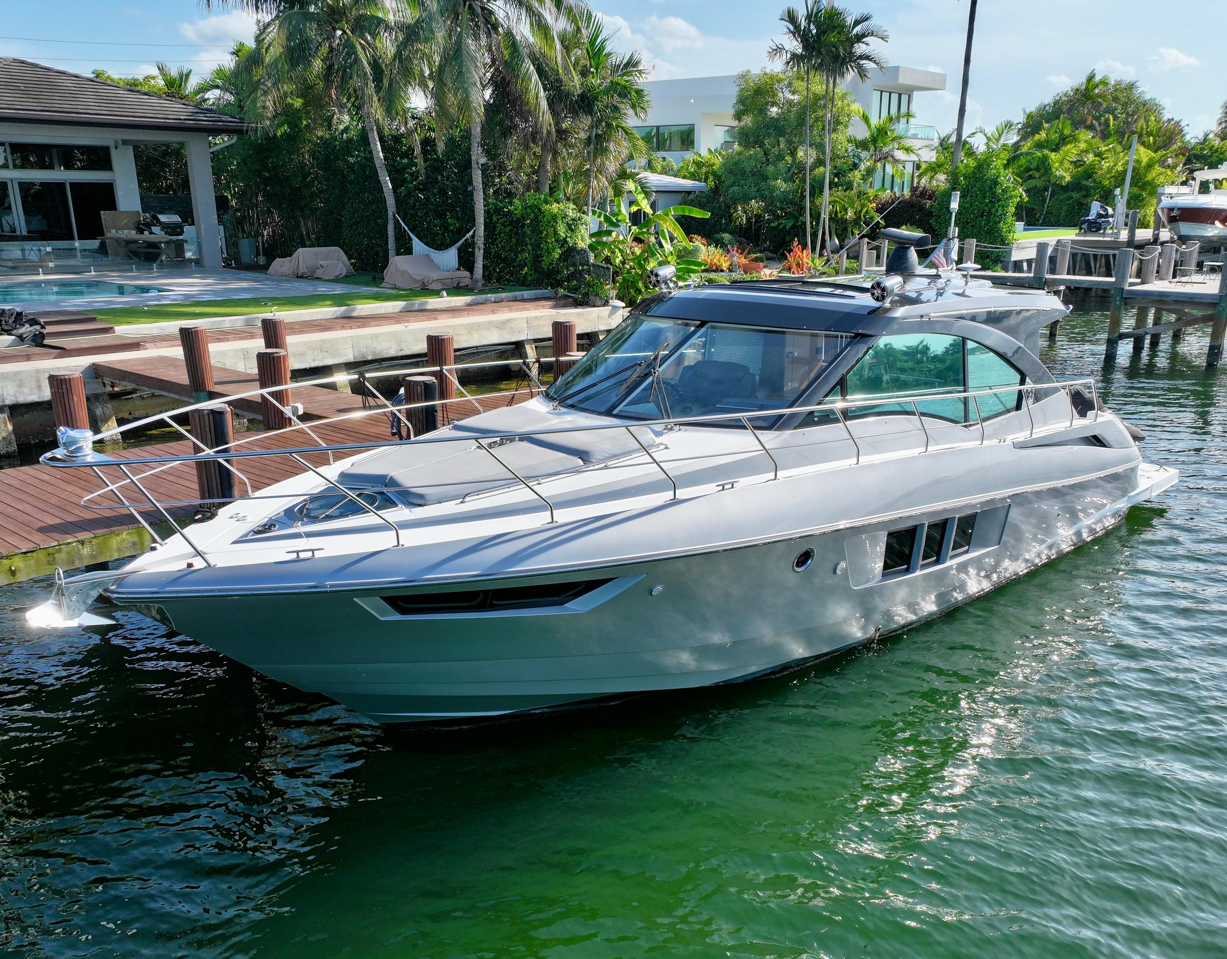2018-cruisers-yachts-45-cantius-power-9858773-20250710174833840-1