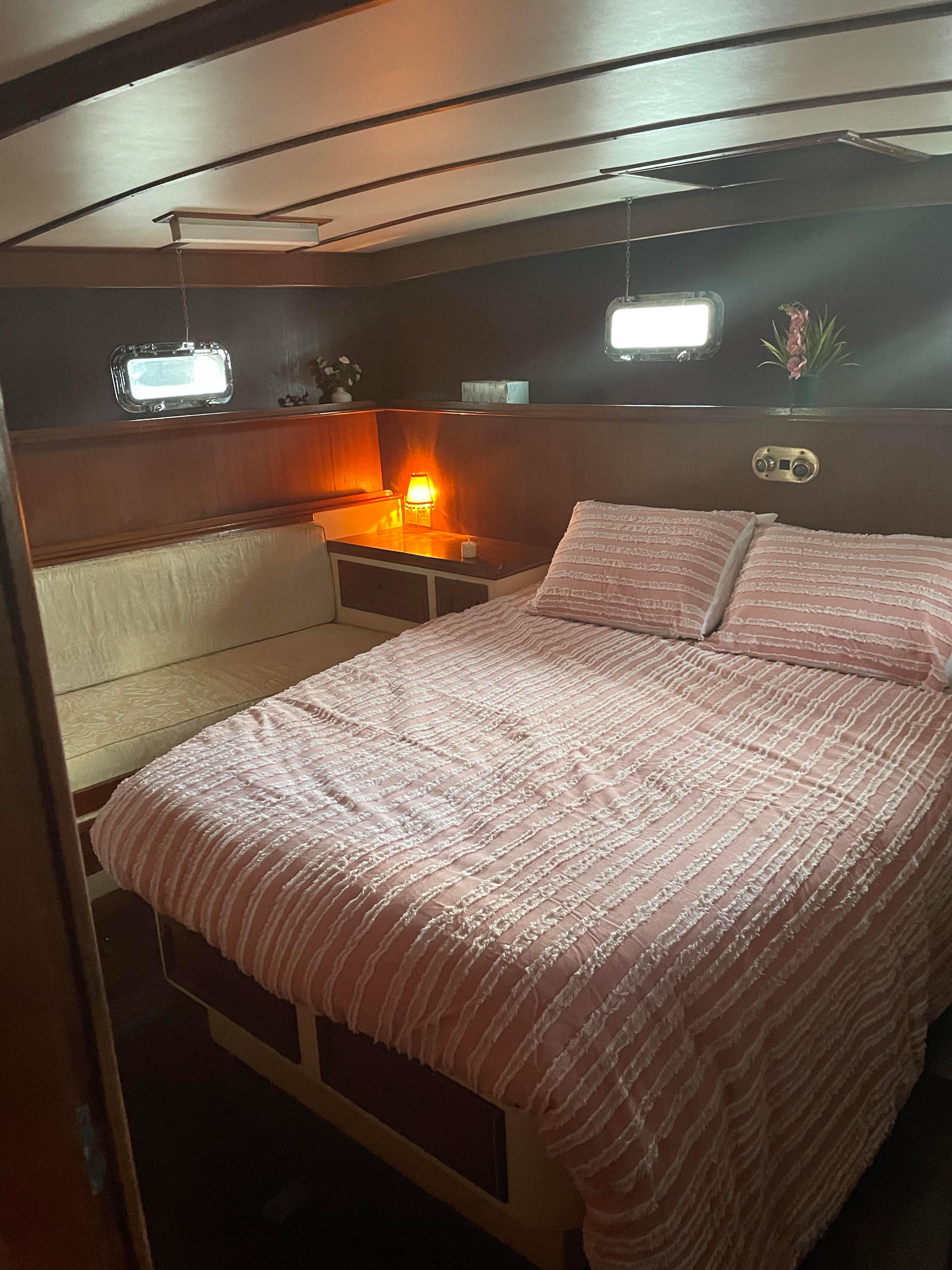 Starboard side Aft Master stateroom