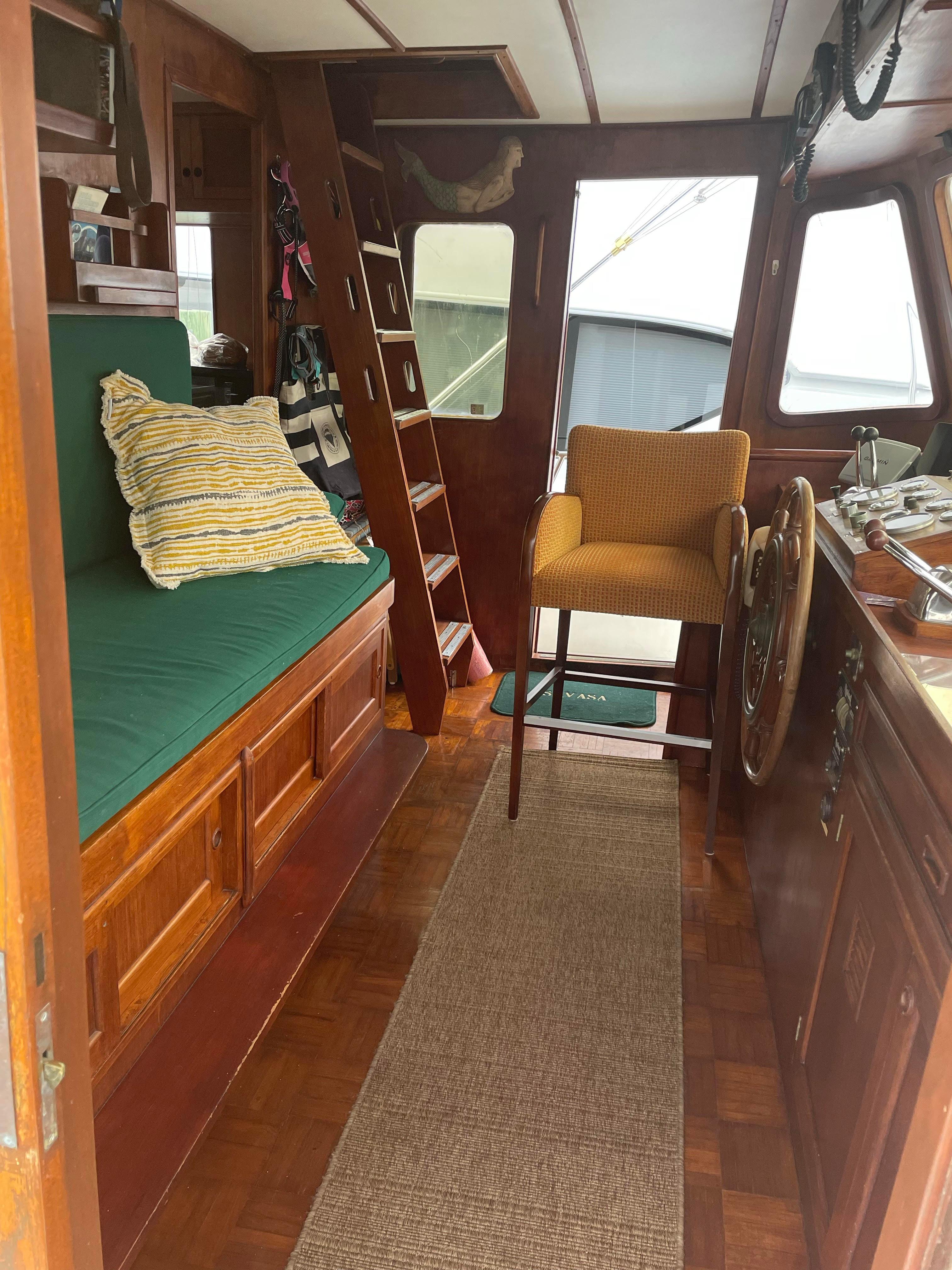 Pilothouse helm & ladder to bridge
