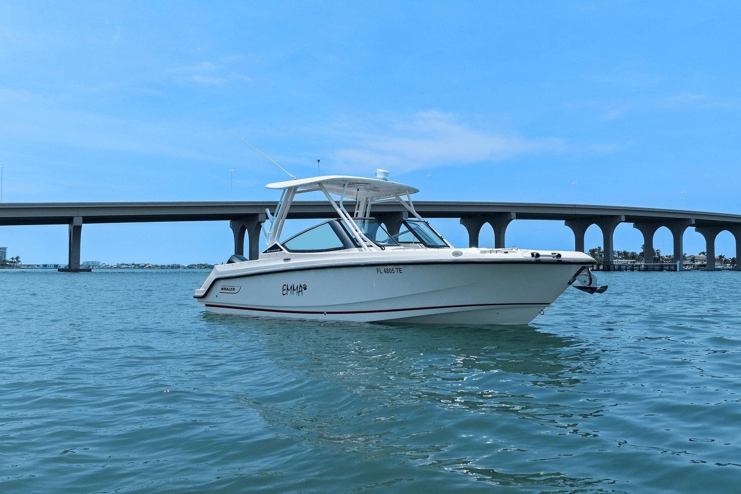 2022-boston-whaler-240-vantage-power-9788775-978175942-0-130520250636-8