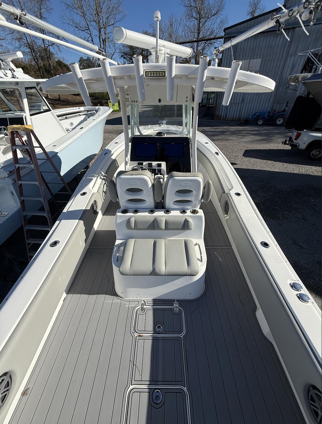 2019 Cape Horn 32 XS