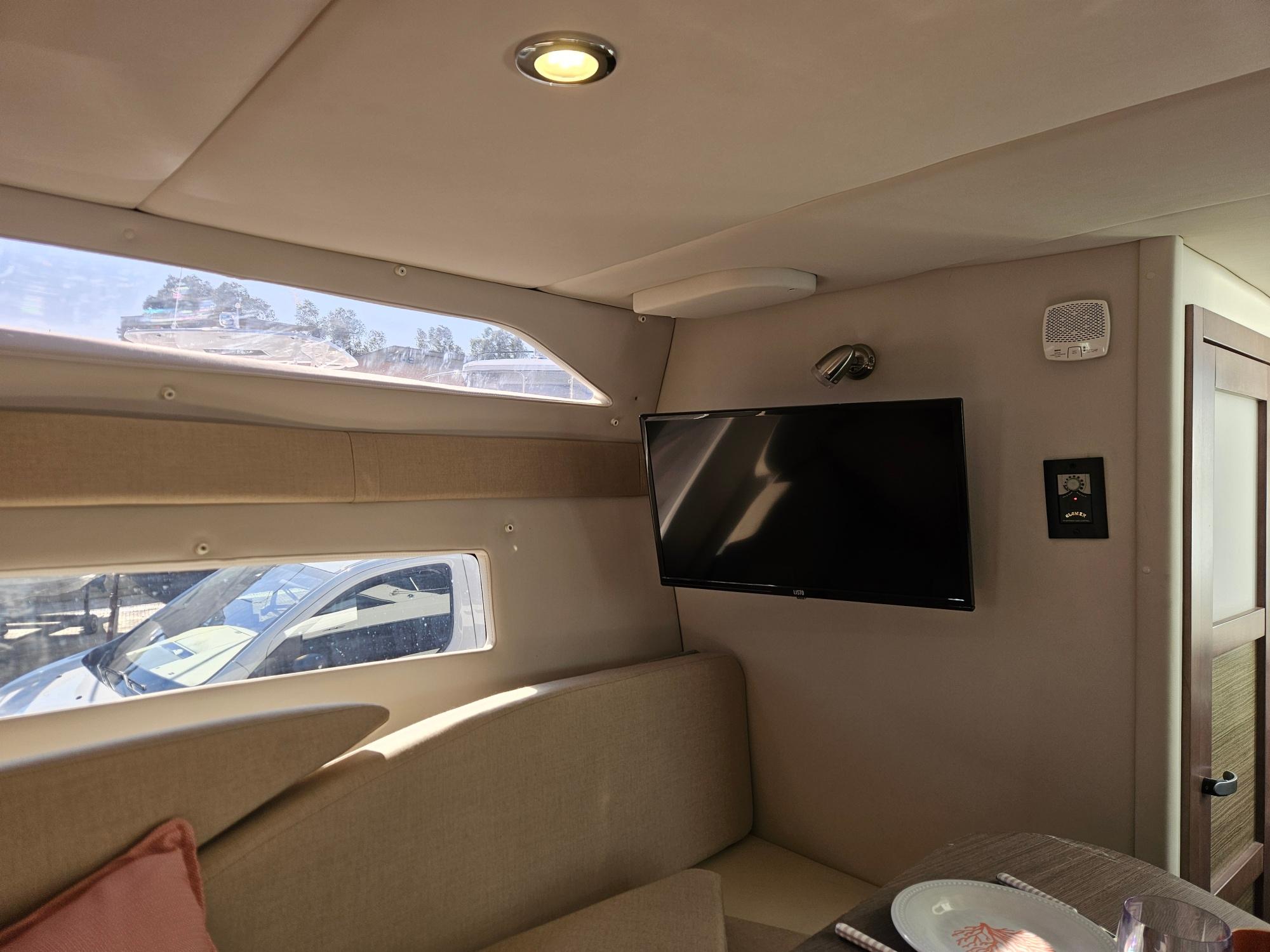 Bayliner Ciera 8