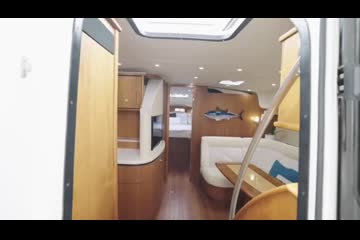 Tiara-yachts 4300-SOVRAN video