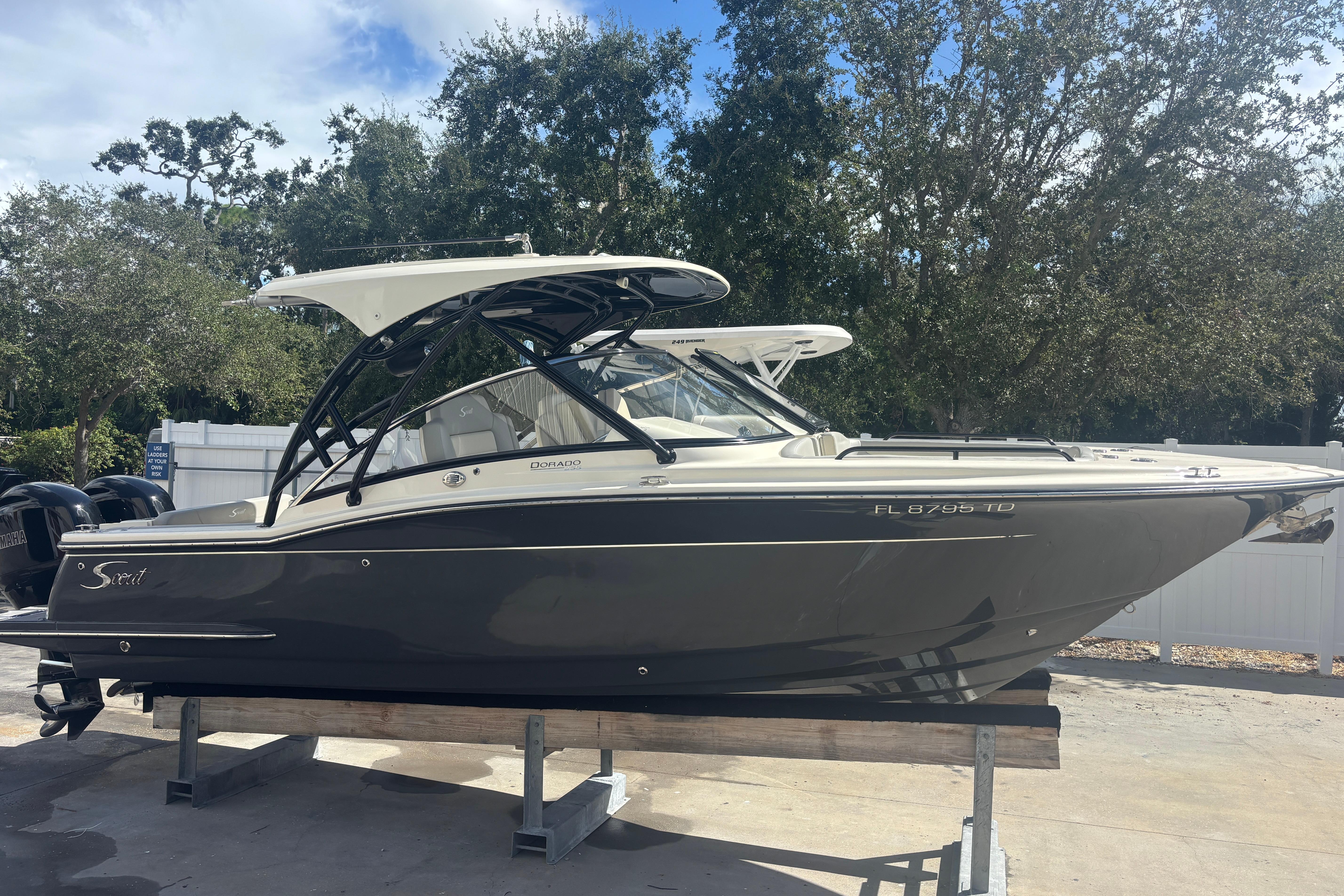 2022 Scout 255 Dorado