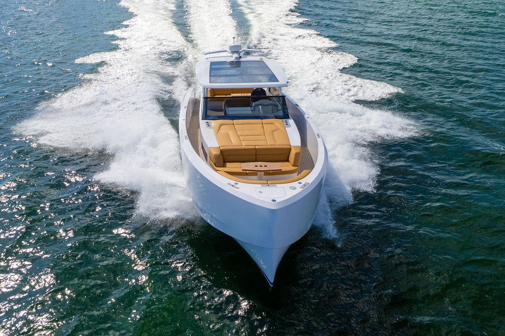 2021 Vanquish Yachts VQ45 Serena