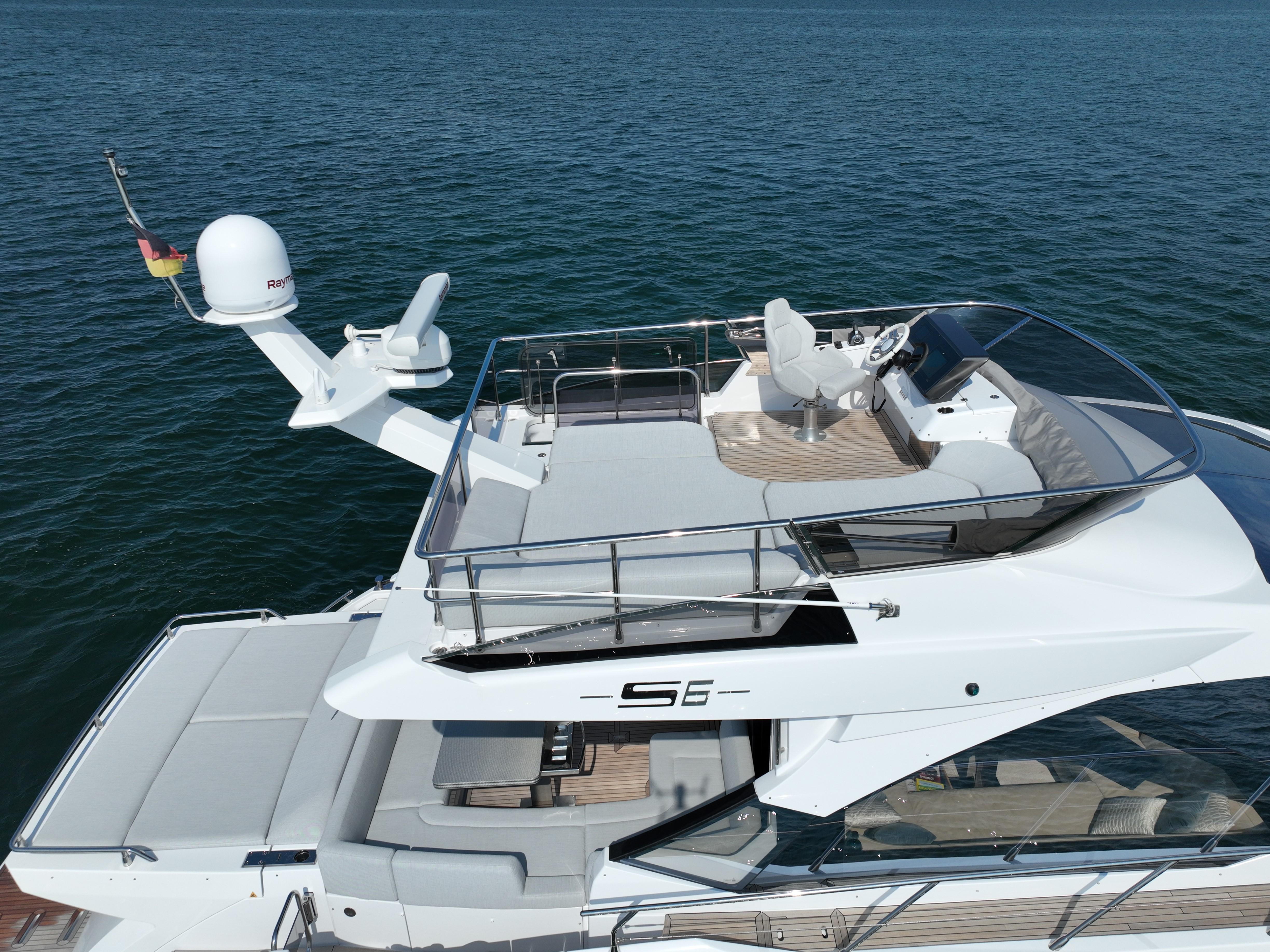 Azimut S6 Sportfly EVA
