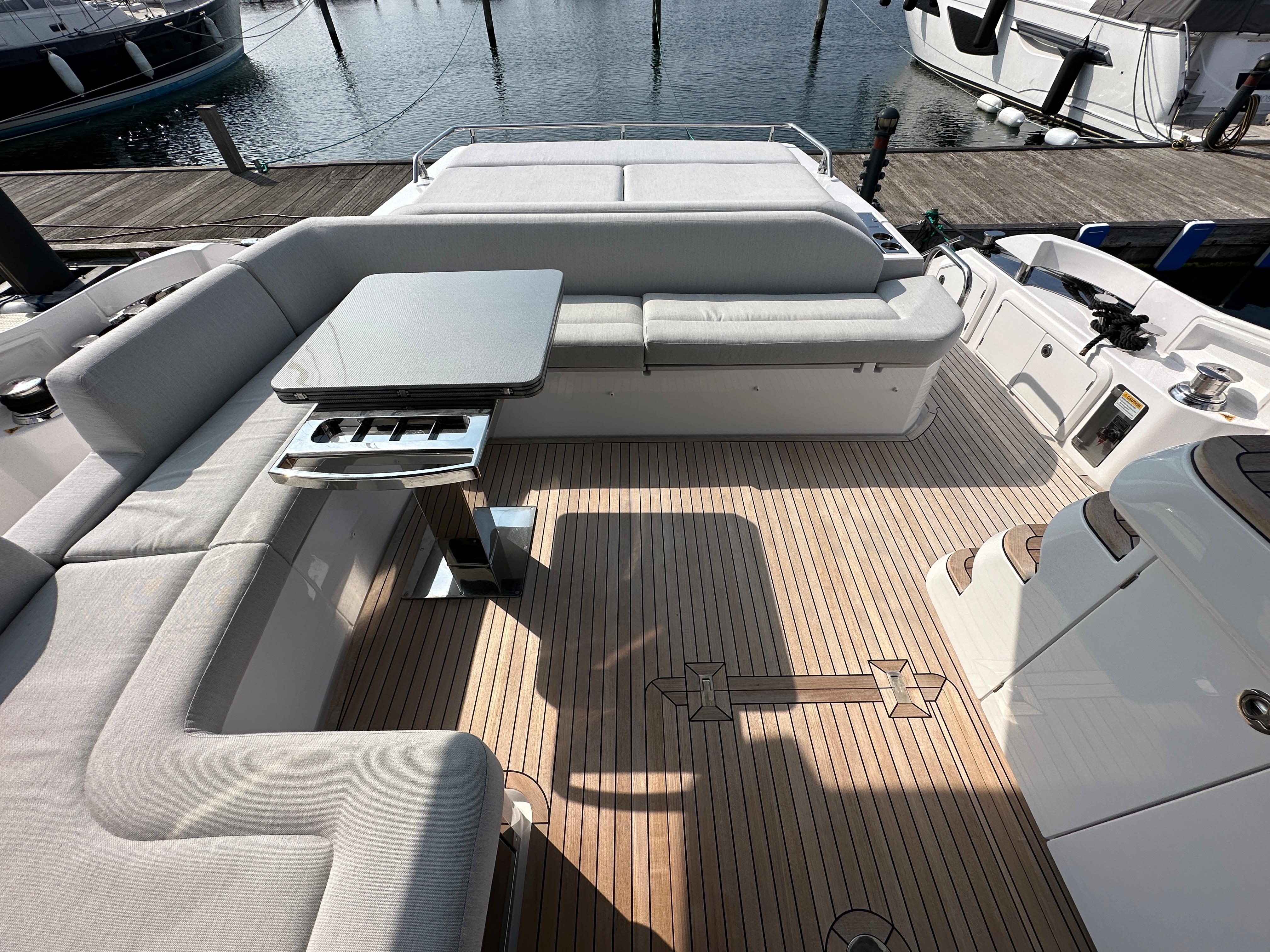 Azimut S6 Sportfly EVA