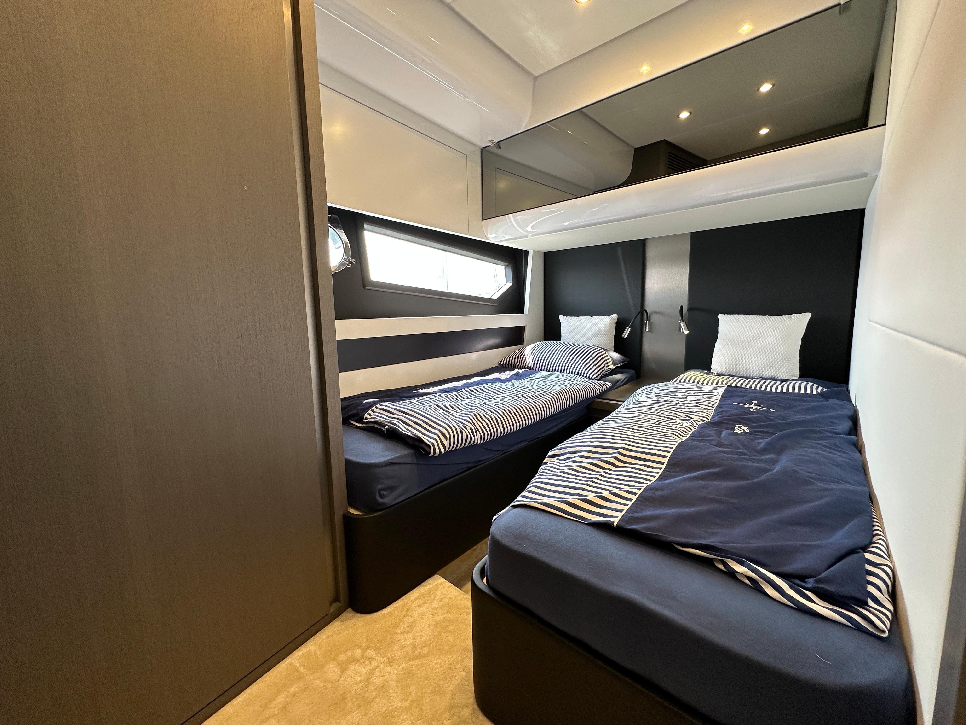 Azimut S6 Sportfly EVA