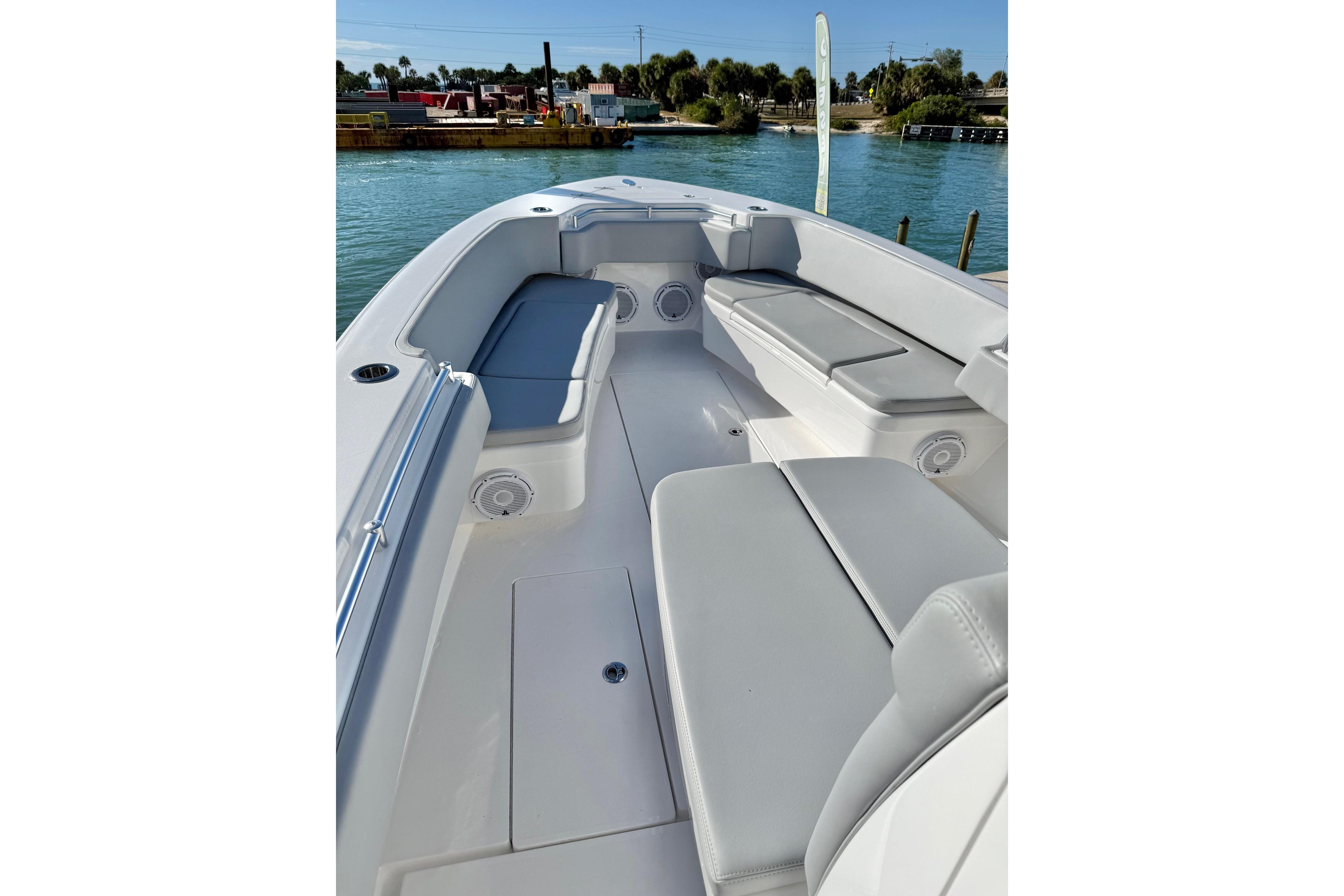 2026 Contender 35 ST-13